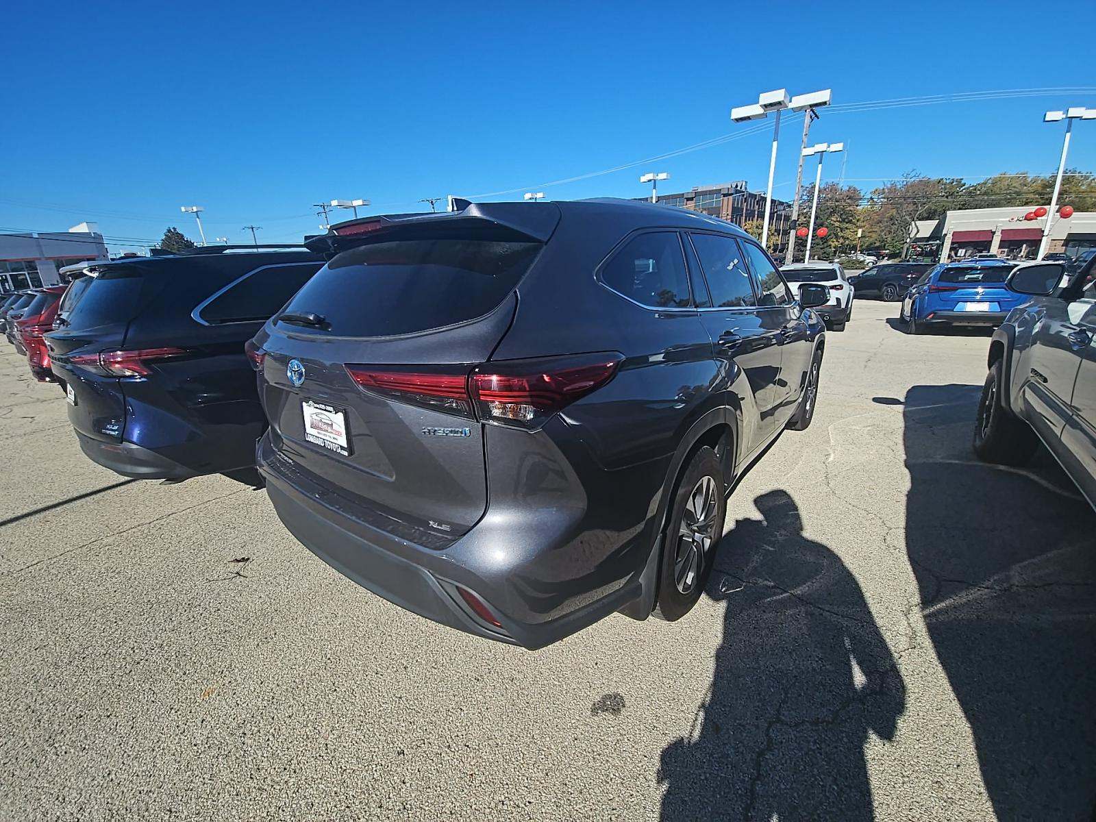 2022 Toyota Highlander Hybrid XLE AWD