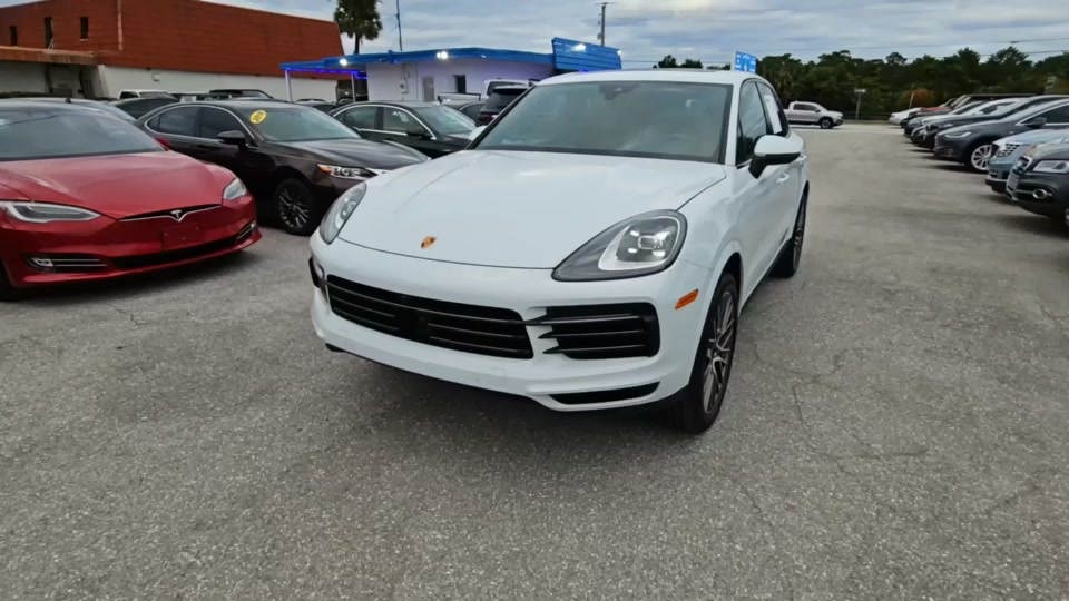 2023 Porsche Cayenne Platinum Edition