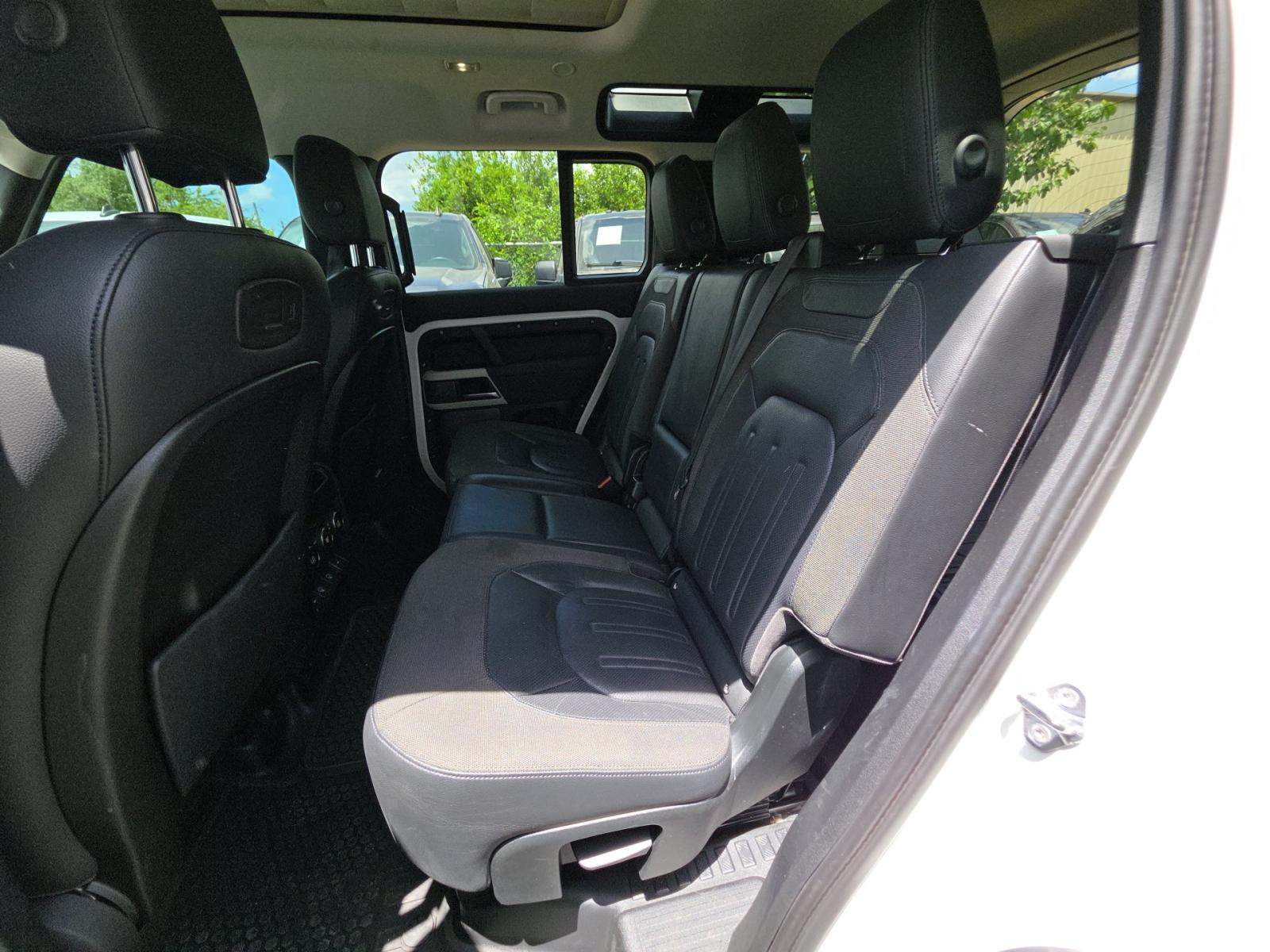 2021 Land Rover Defender 110 SE AWD
