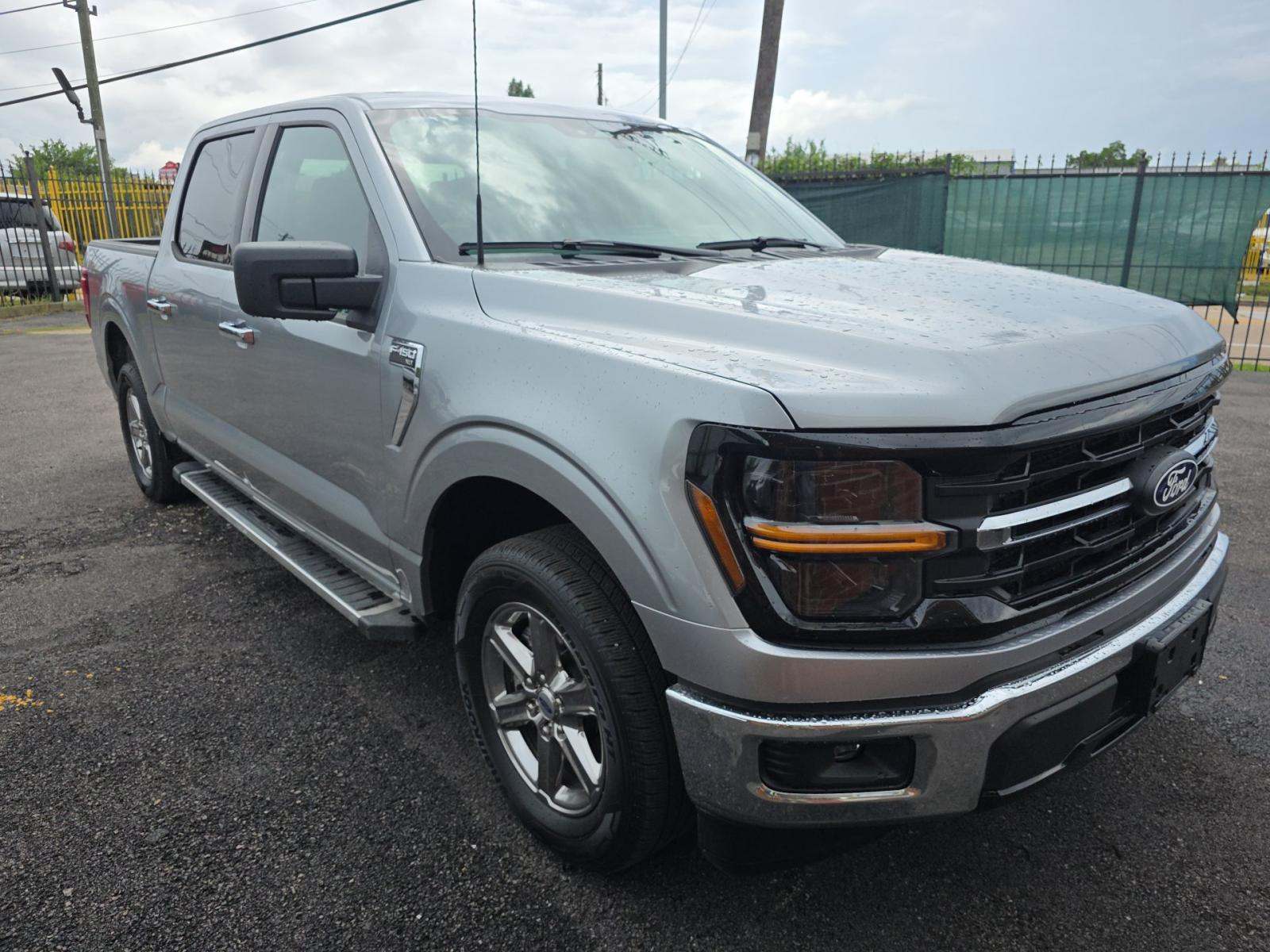FORD F-150 - 4
