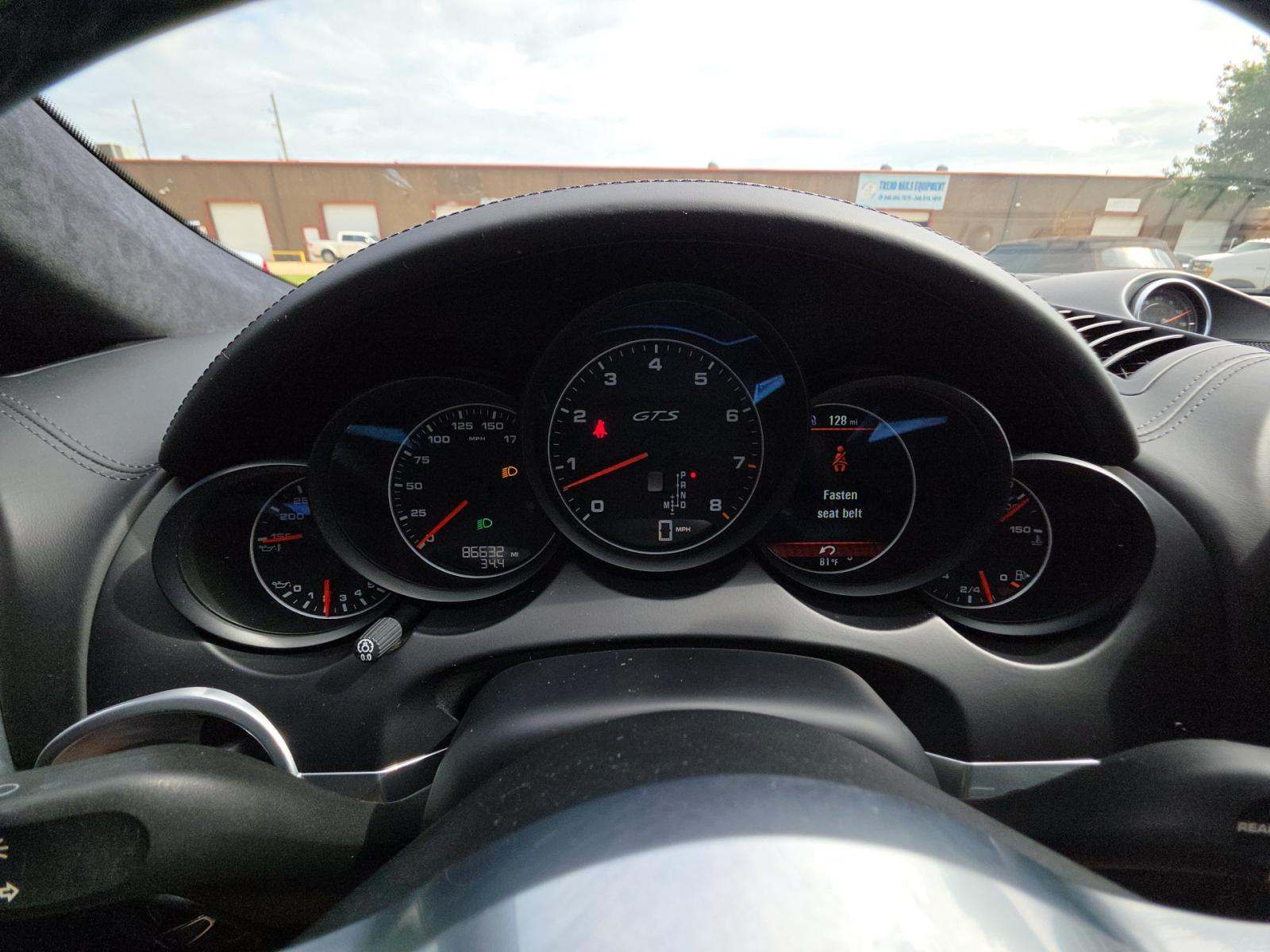 PORSCHE CAYENNE - 5