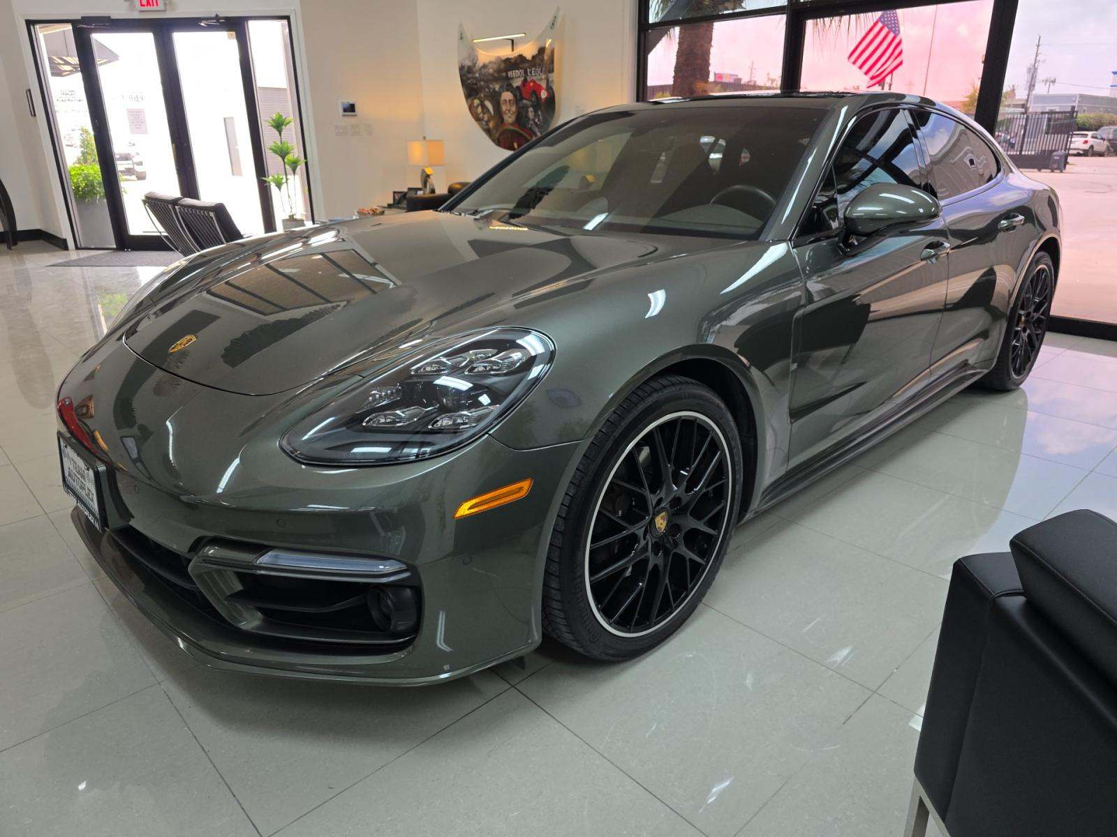 2022 Porsche Panamera Platinum Edition RWD