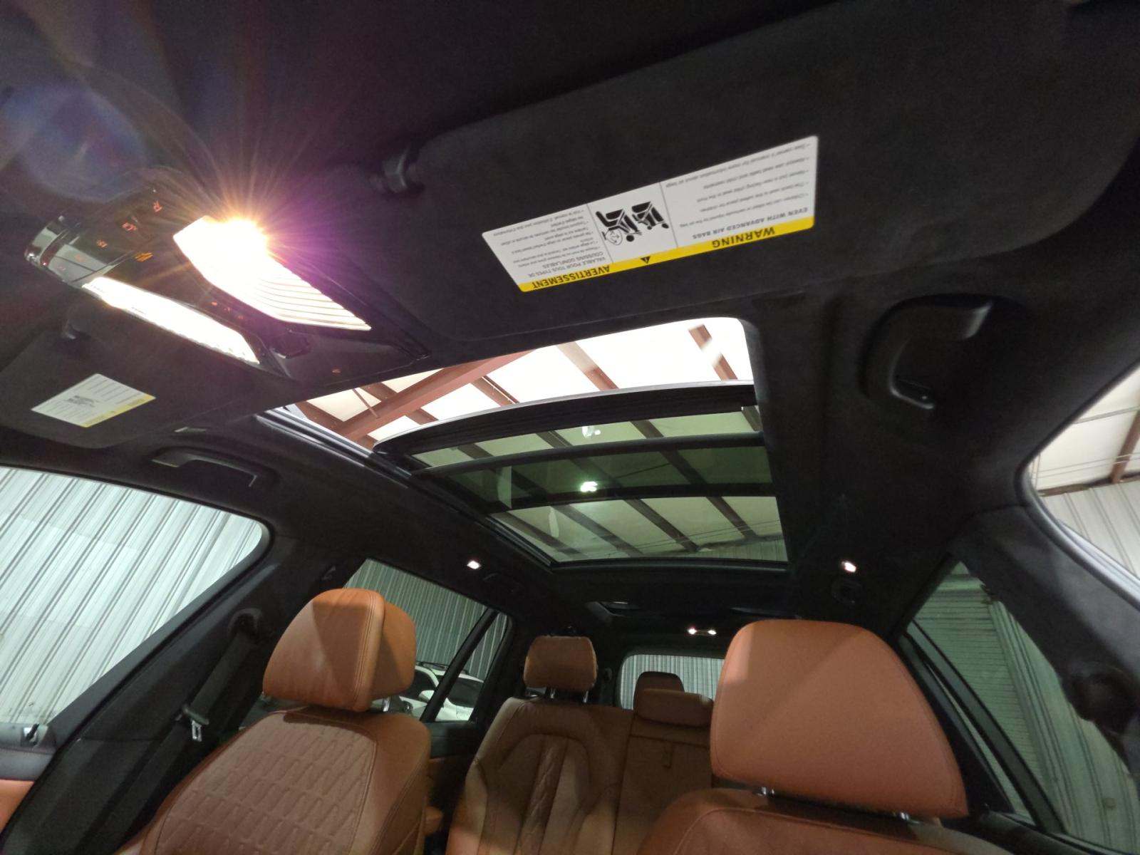 2025 BMW X7 M60i AWD