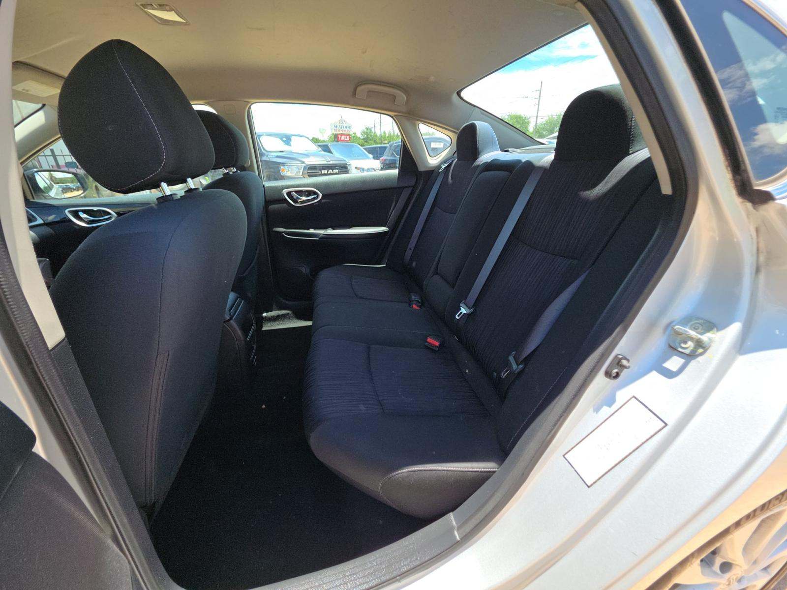 NISSAN SENTRA - 9
