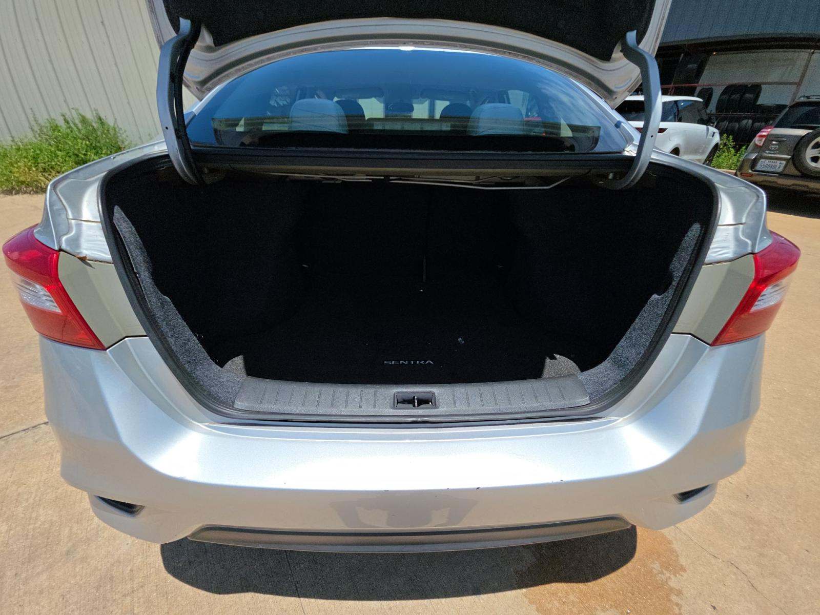 NISSAN SENTRA - 10