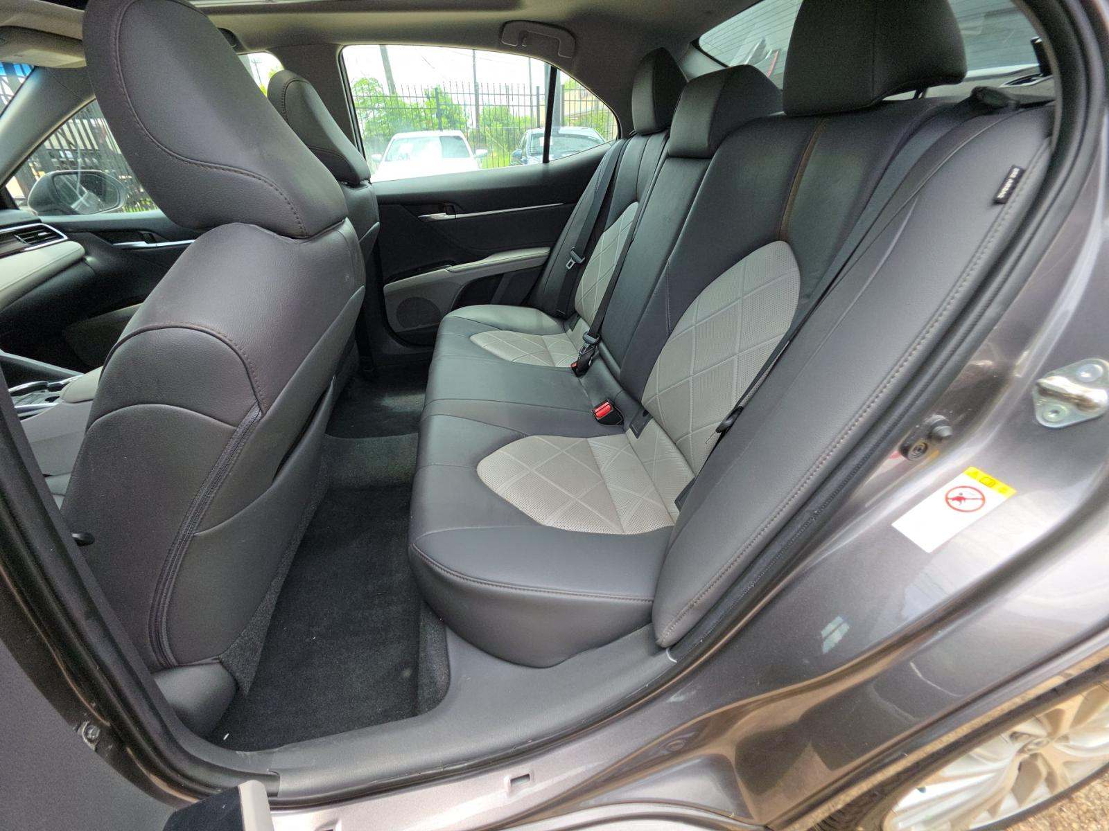 2018 Toyota Camry XLE FWD