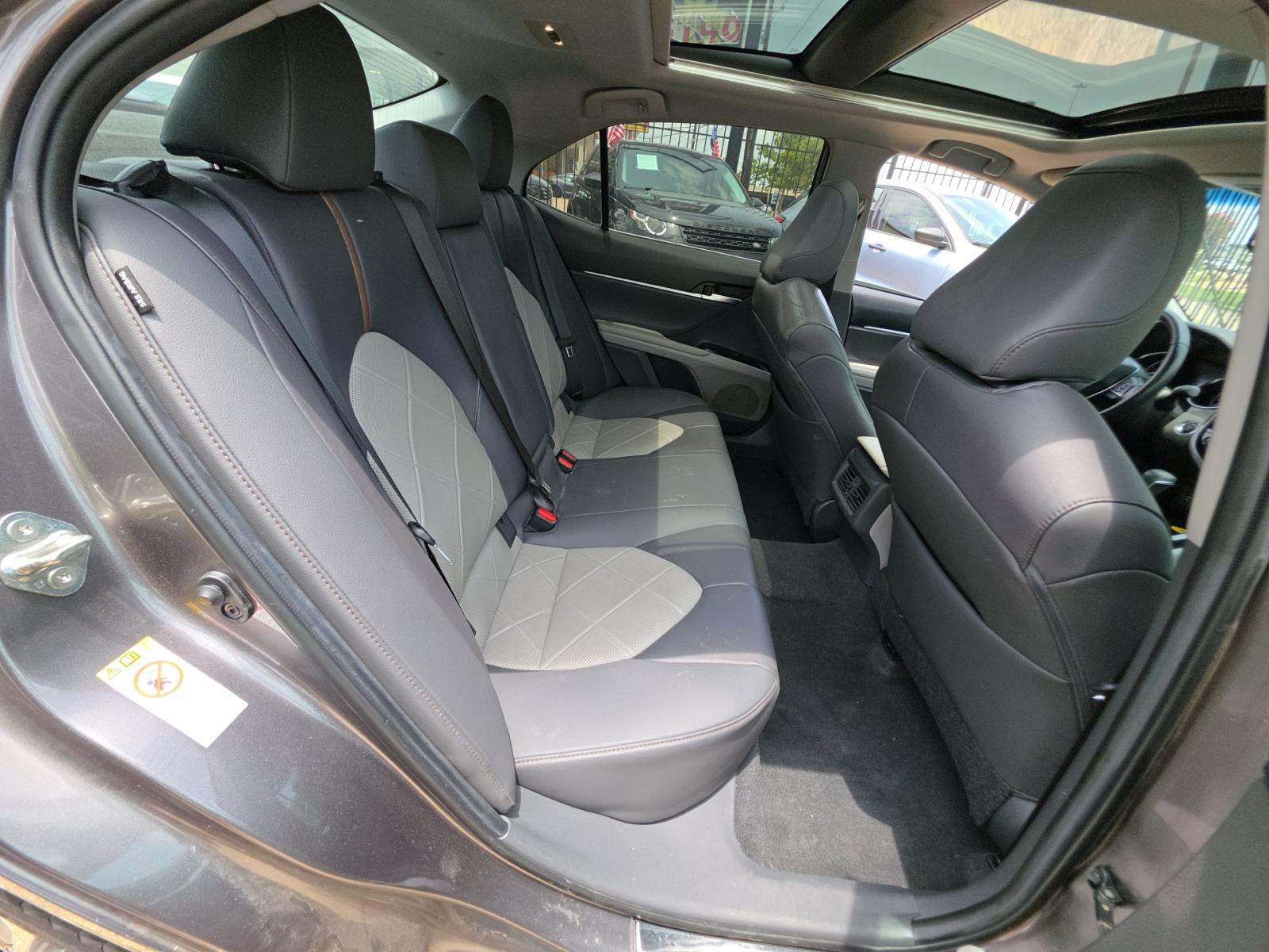 2018 Toyota Camry XLE FWD