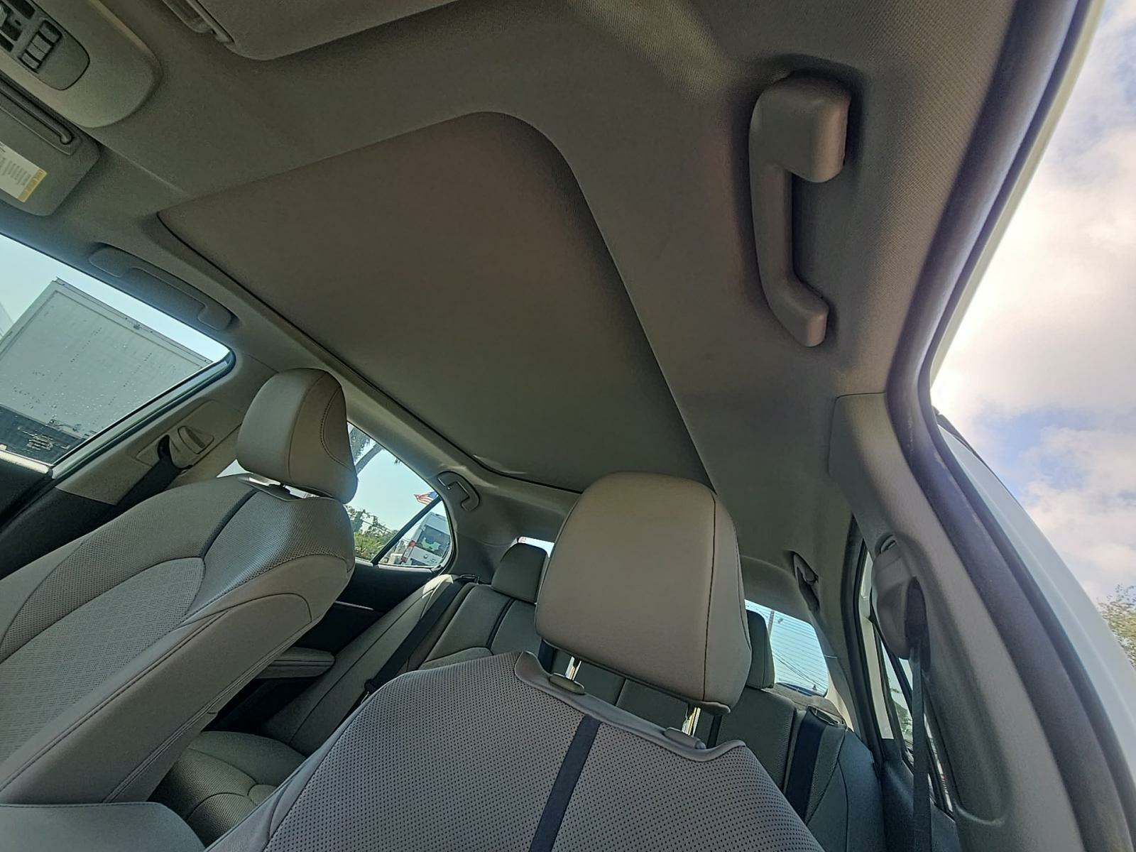 2021 Toyota Camry XSE FWD