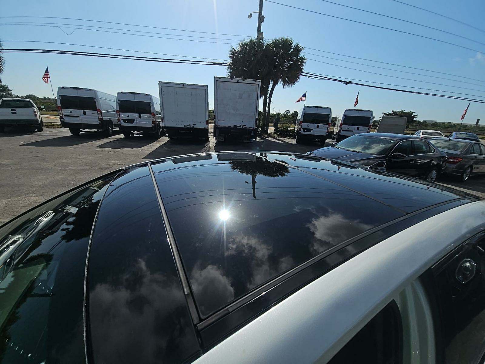 2021 Toyota Camry XSE FWD