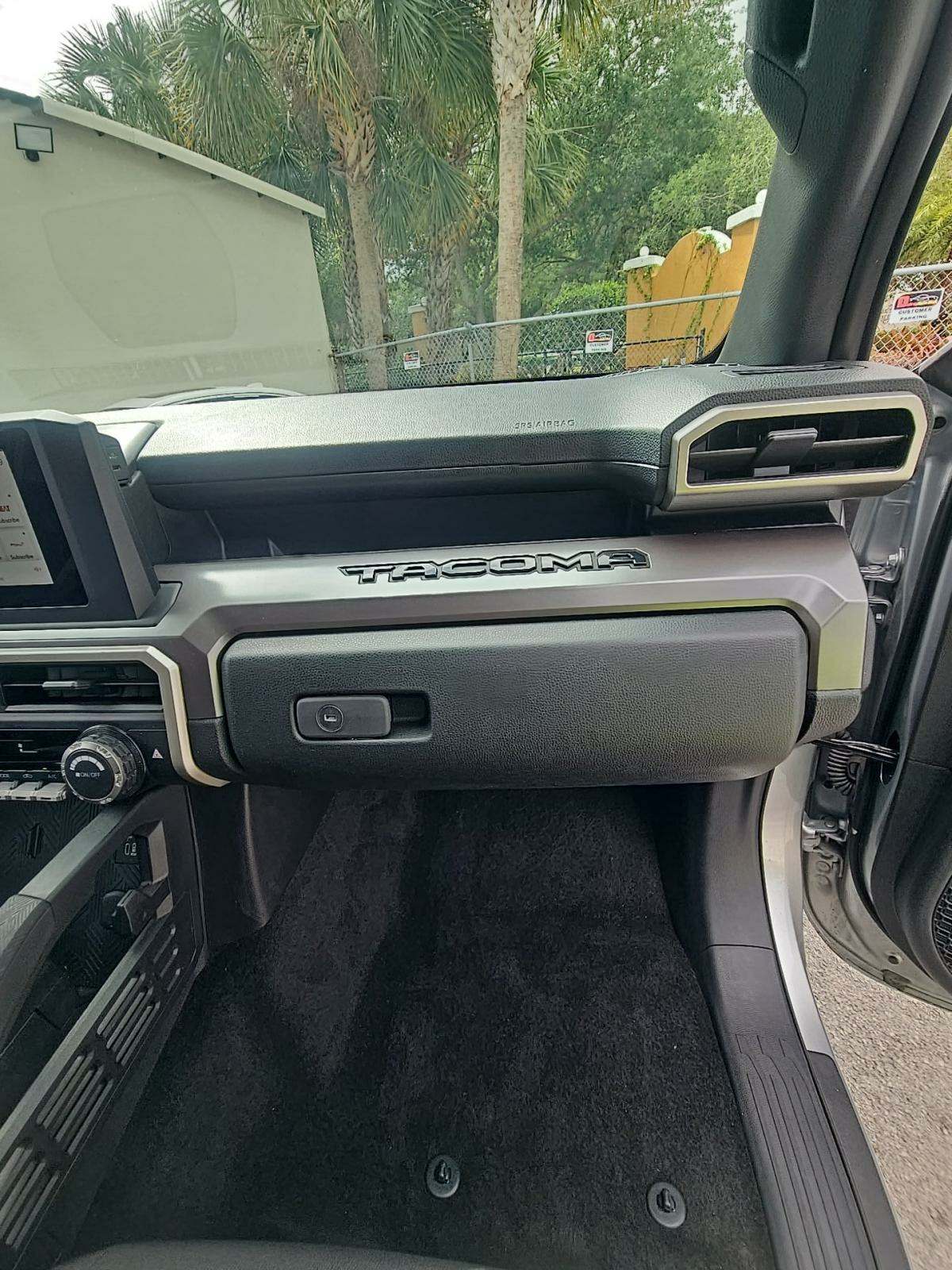 2024 Toyota Tacoma SR5 RWD