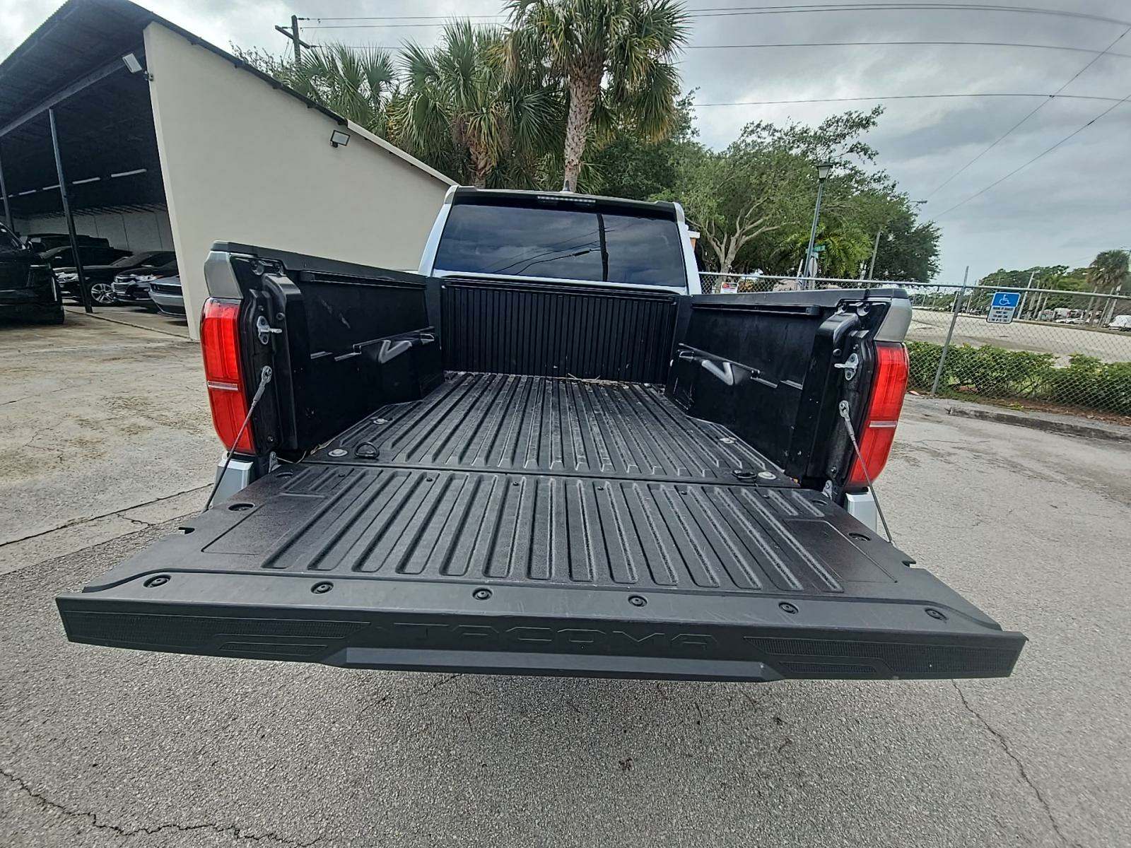 2024 Toyota Tacoma SR5 RWD