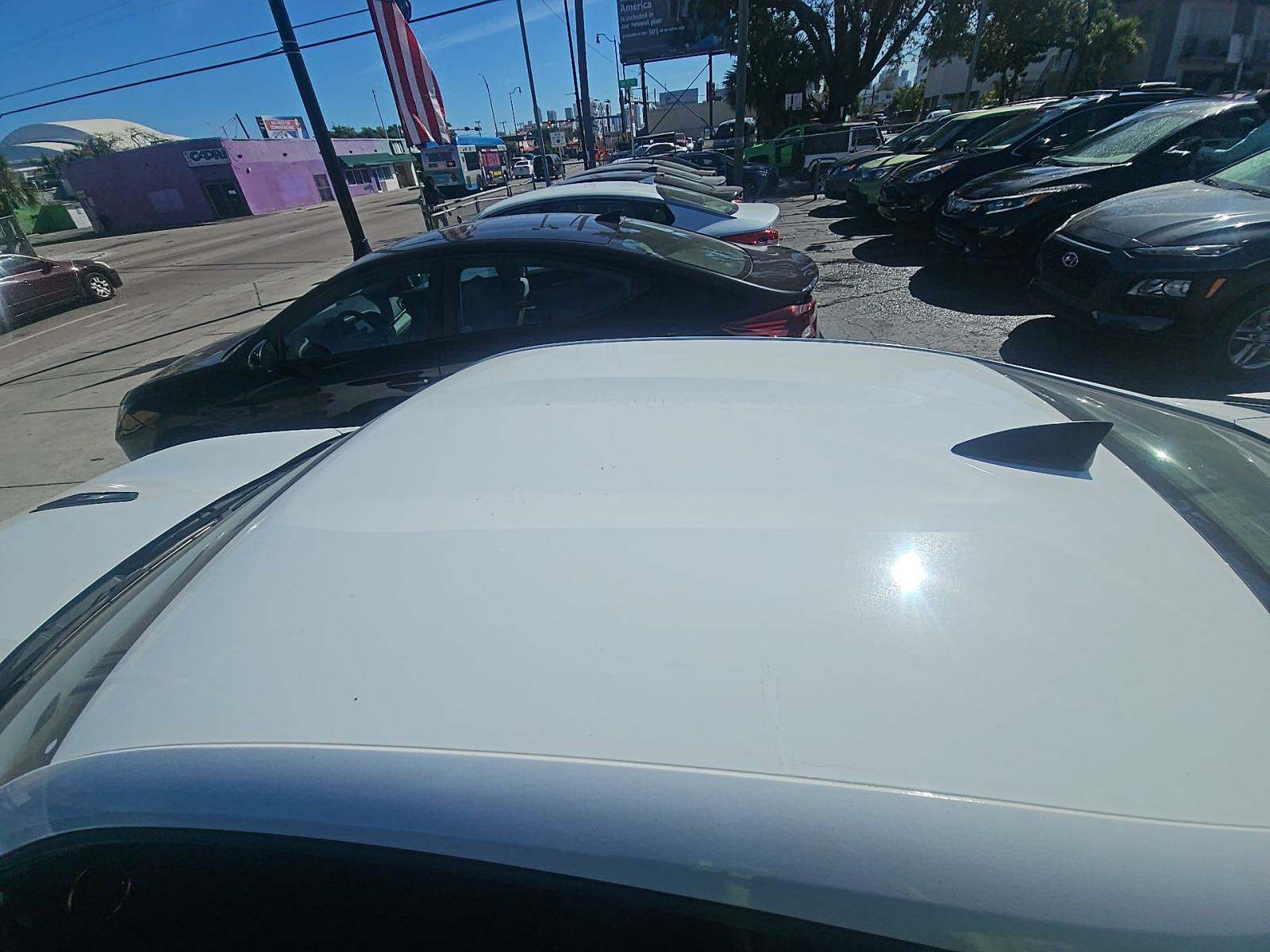 2018 Chevrolet Camaro 1LT RWD