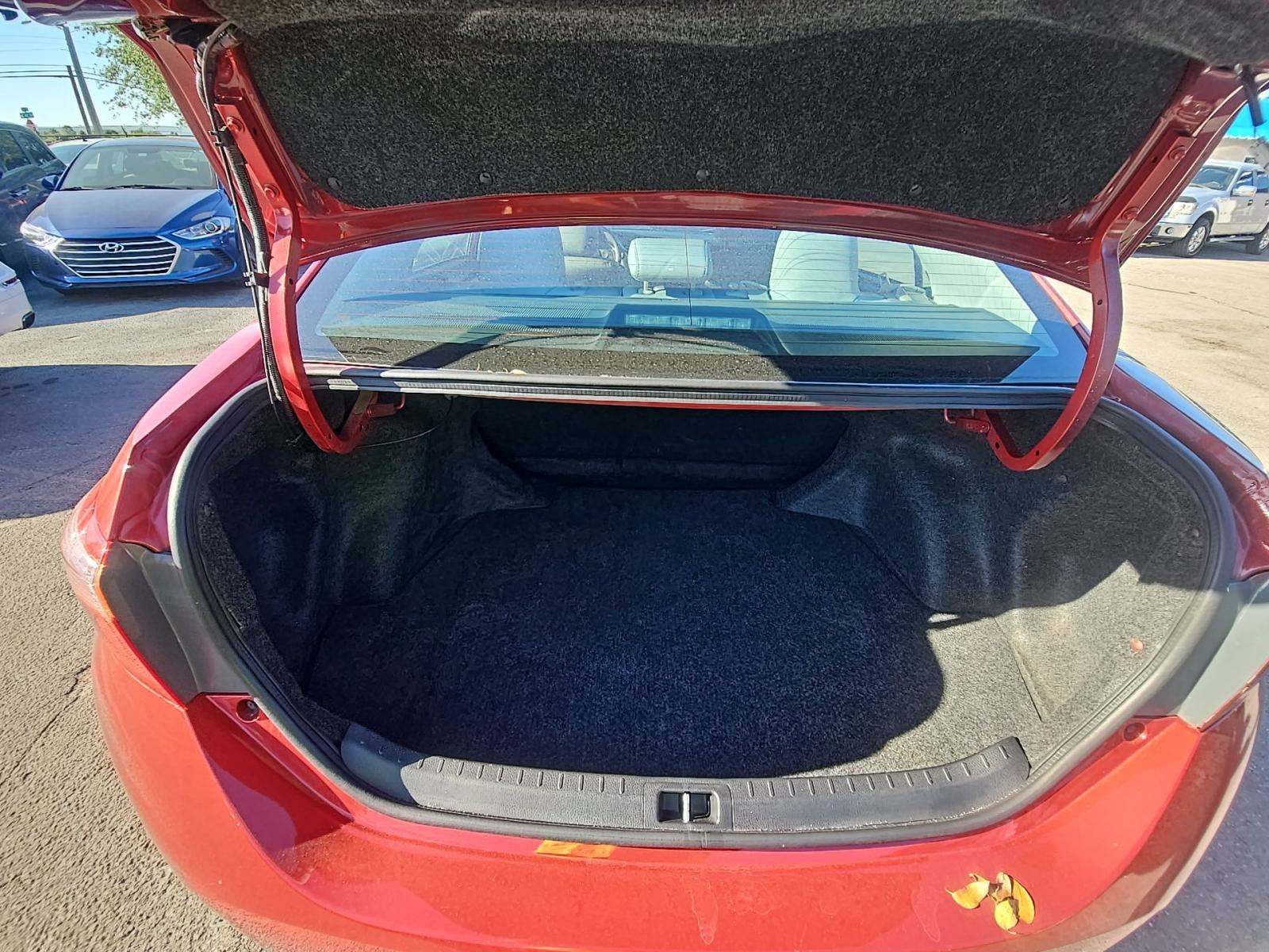 2018 Toyota Corolla LE FWD