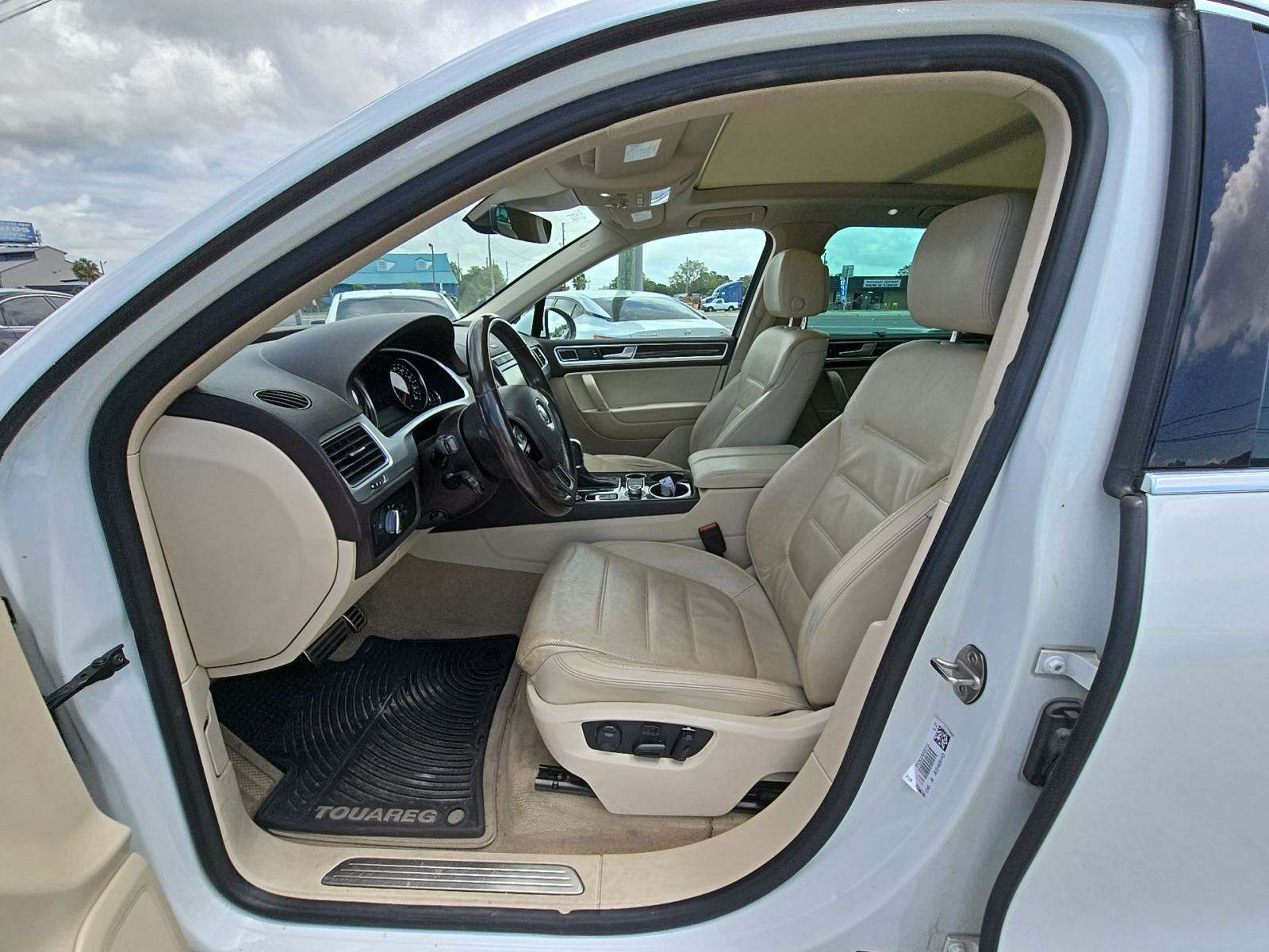 2017 Volkswagen Touareg 3.6L Executive AWD