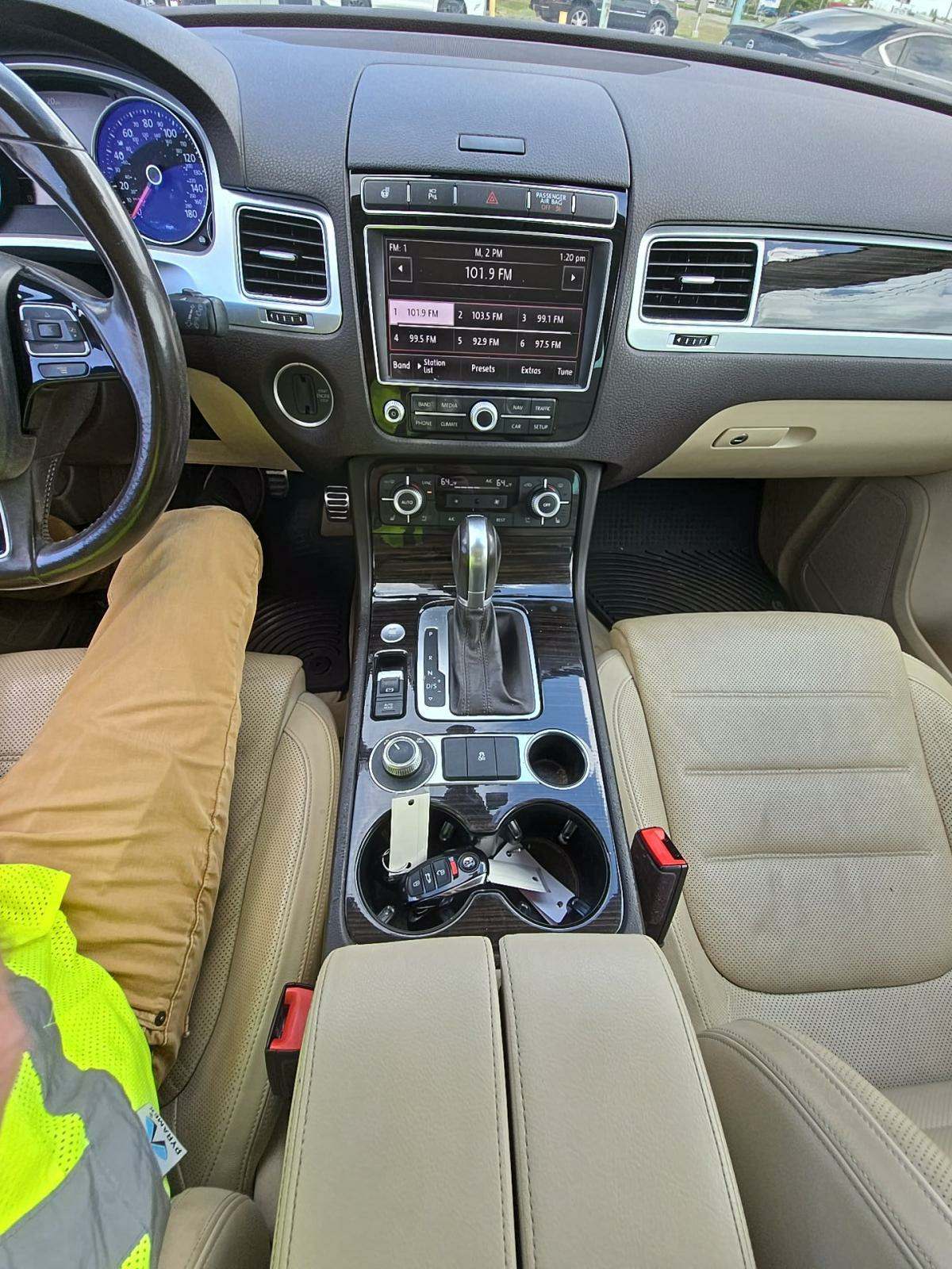 2017 Volkswagen Touareg 3.6L Executive AWD