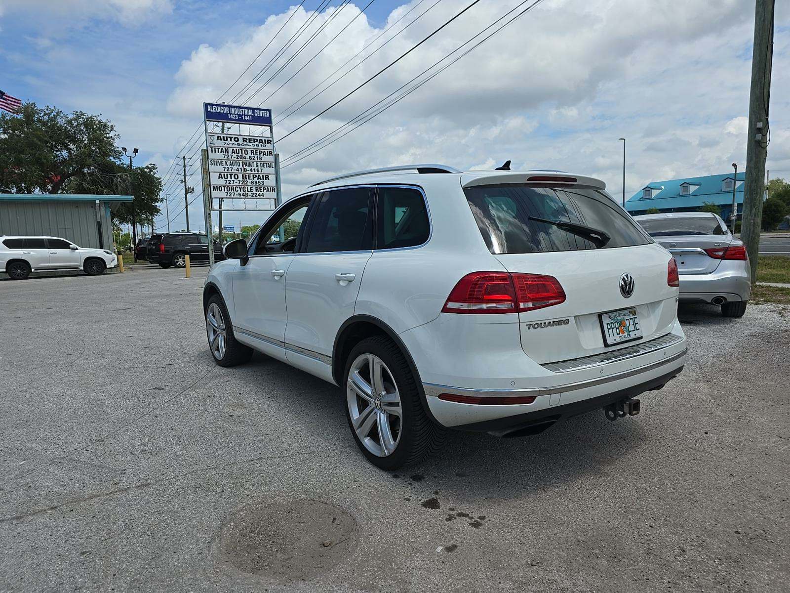 2017 Volkswagen Touareg 3.6L Executive AWD