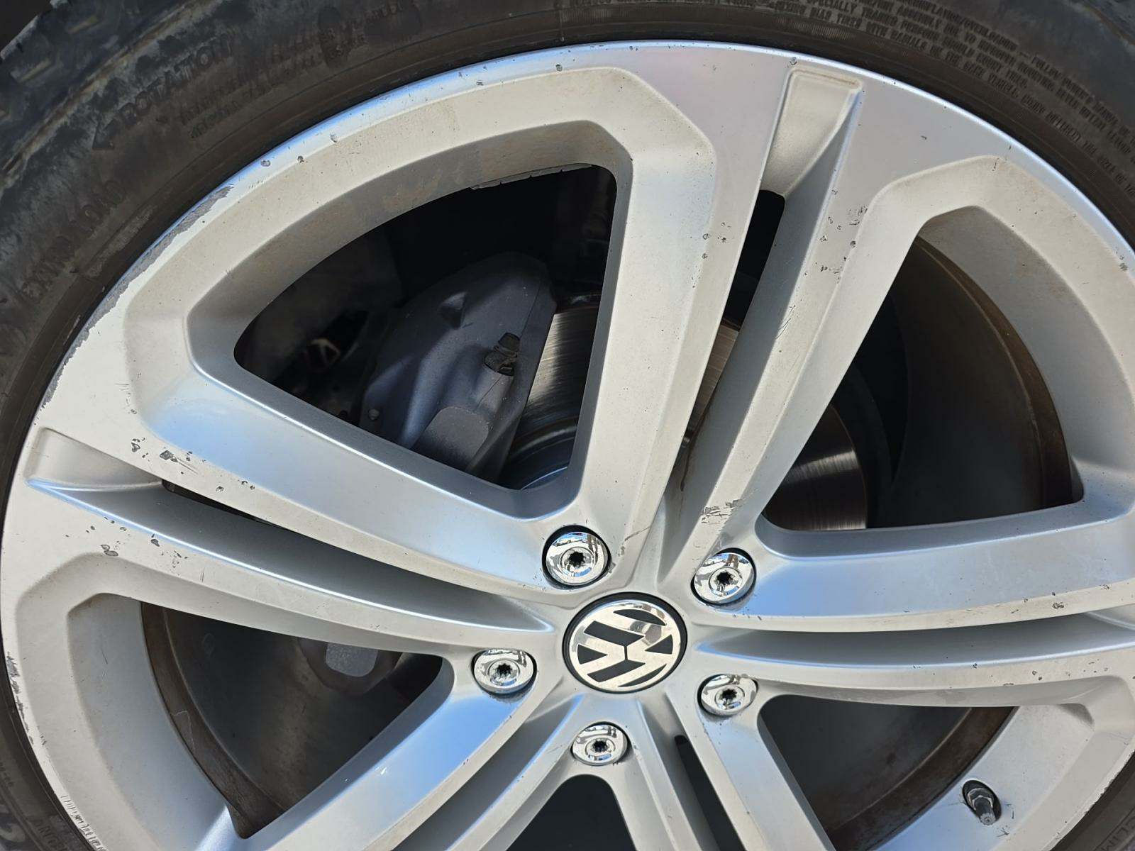 2017 Volkswagen Touareg 3.6L Executive AWD