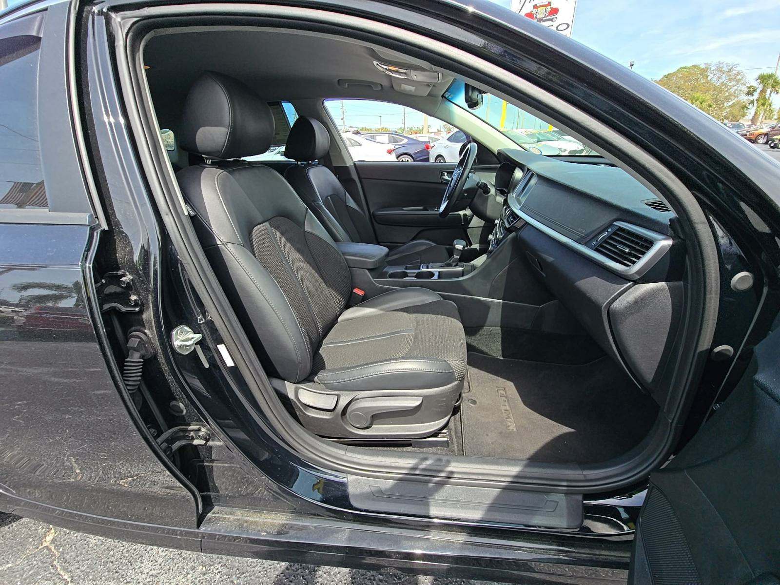 2019 Kia Optima S FWD