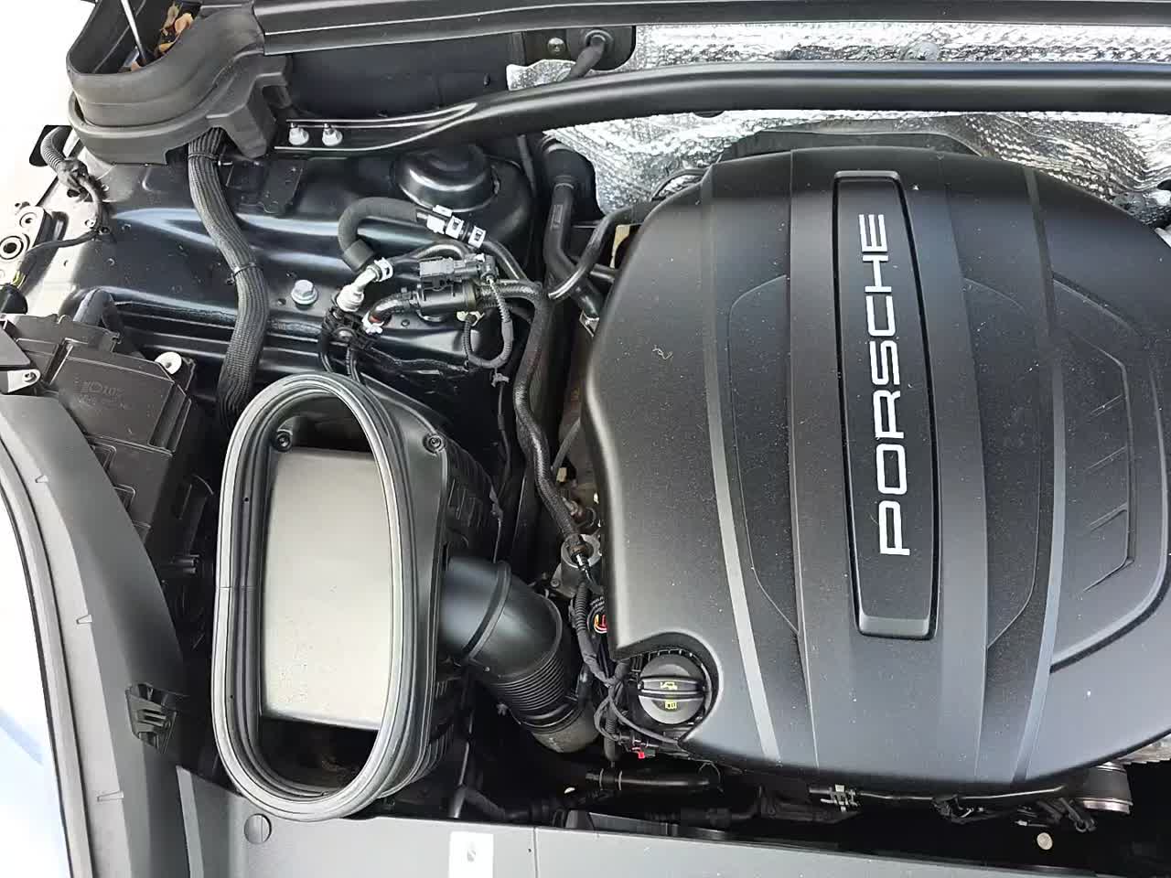 2019 Porsche Macan Base AWD