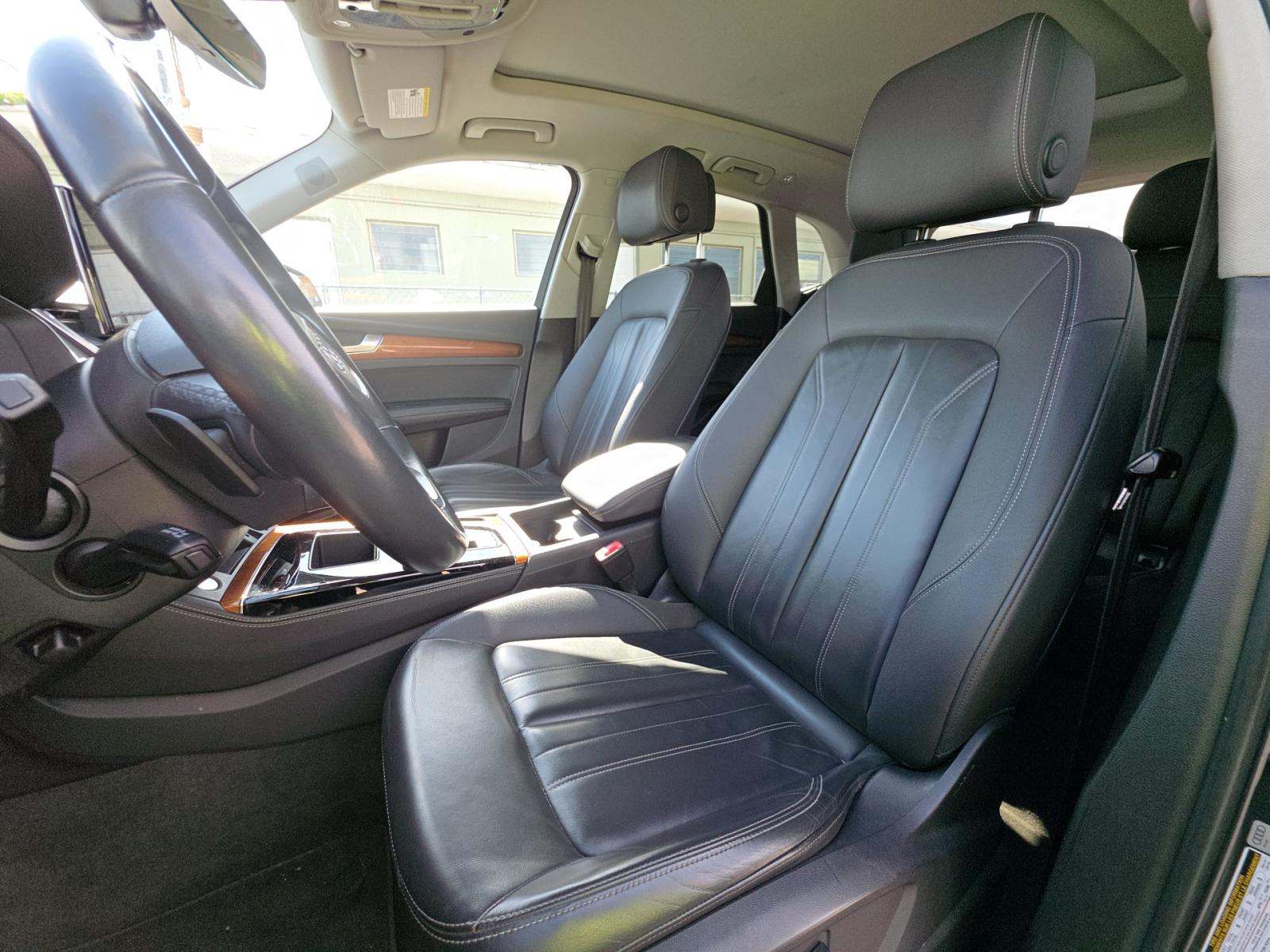 2023 Audi Q5 S line Premium Plus AWD