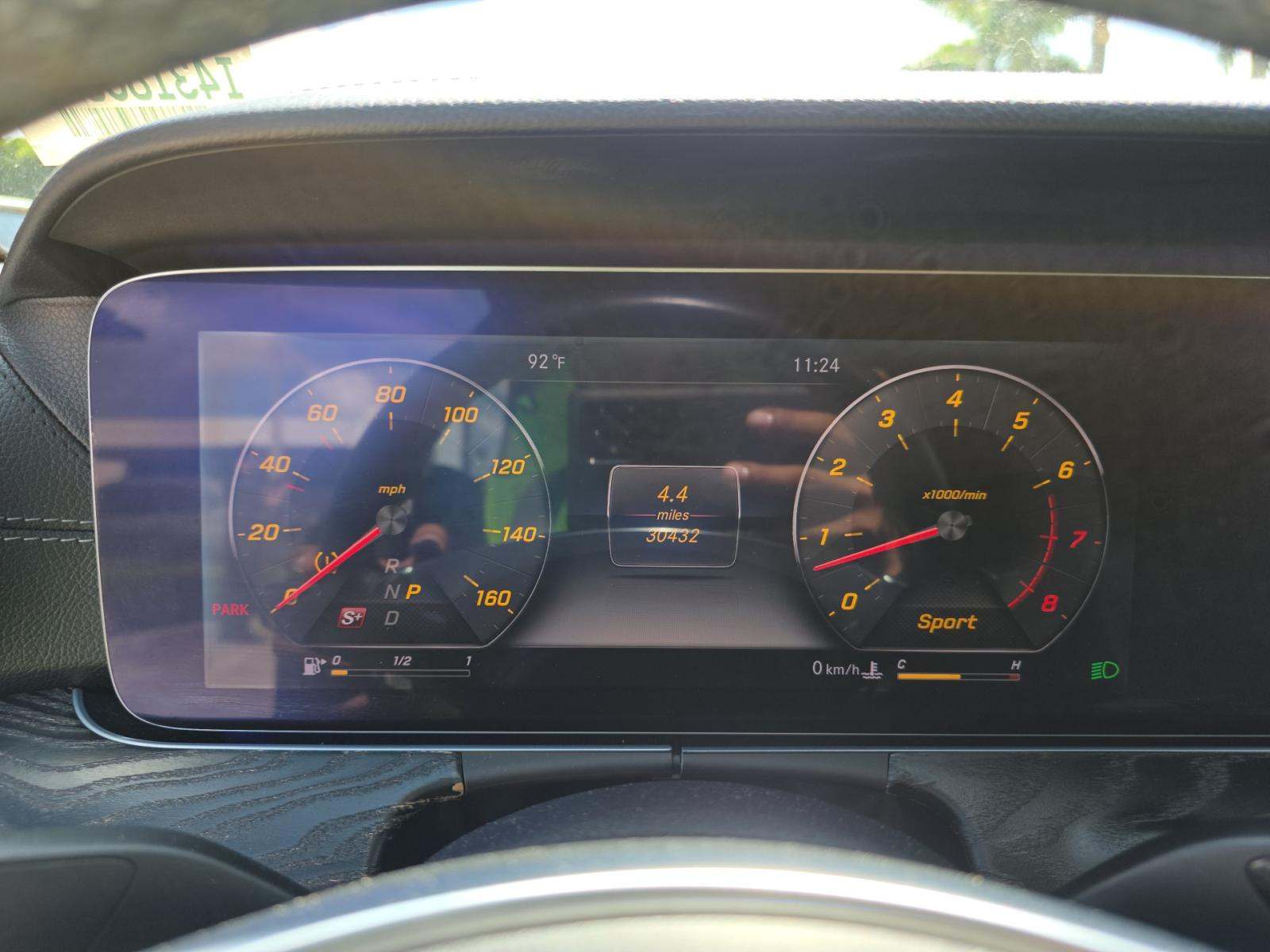 MERCEDES-BENZ E-CLASS - 5