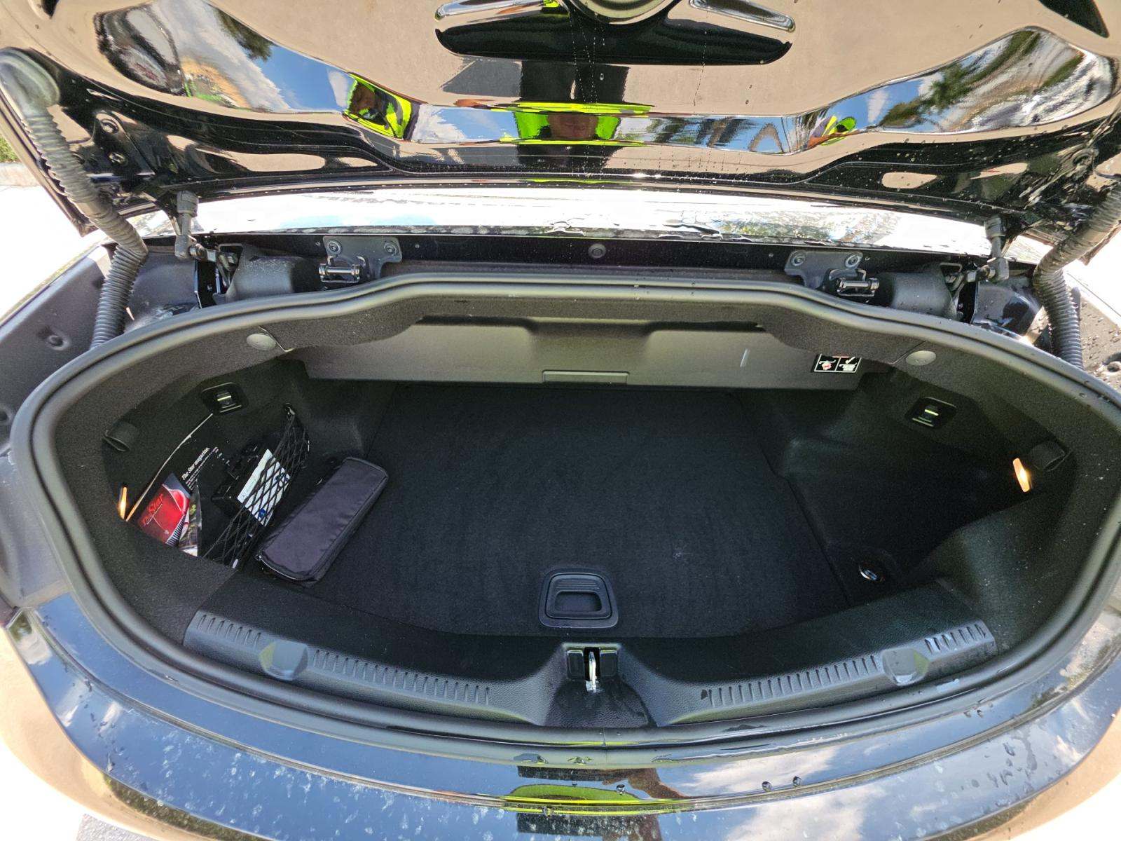 MERCEDES-BENZ E-CLASS - 10