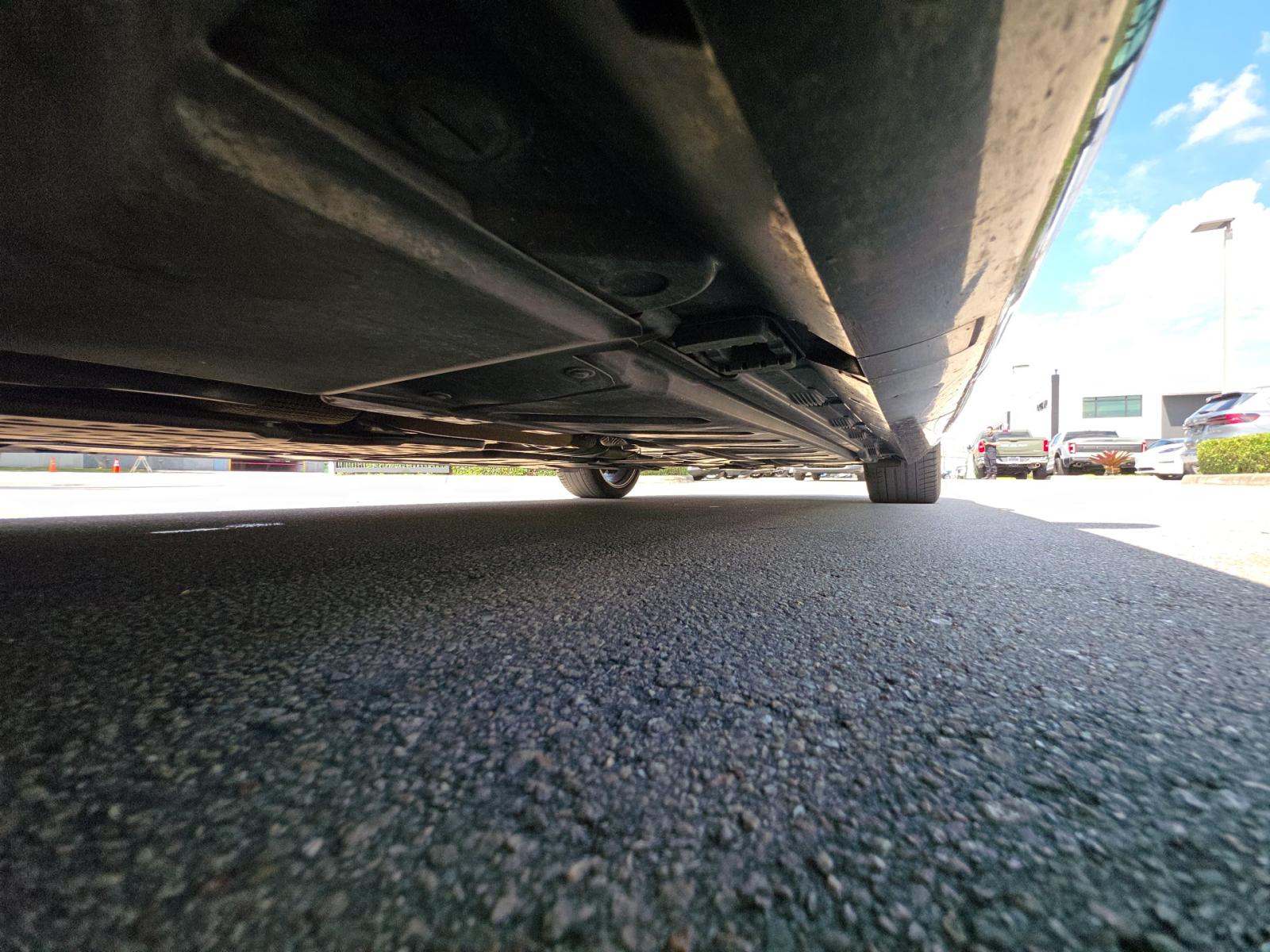 MERCEDES-BENZ E-CLASS - 3