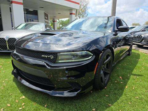 DODGE SRT HELLCAT - 1