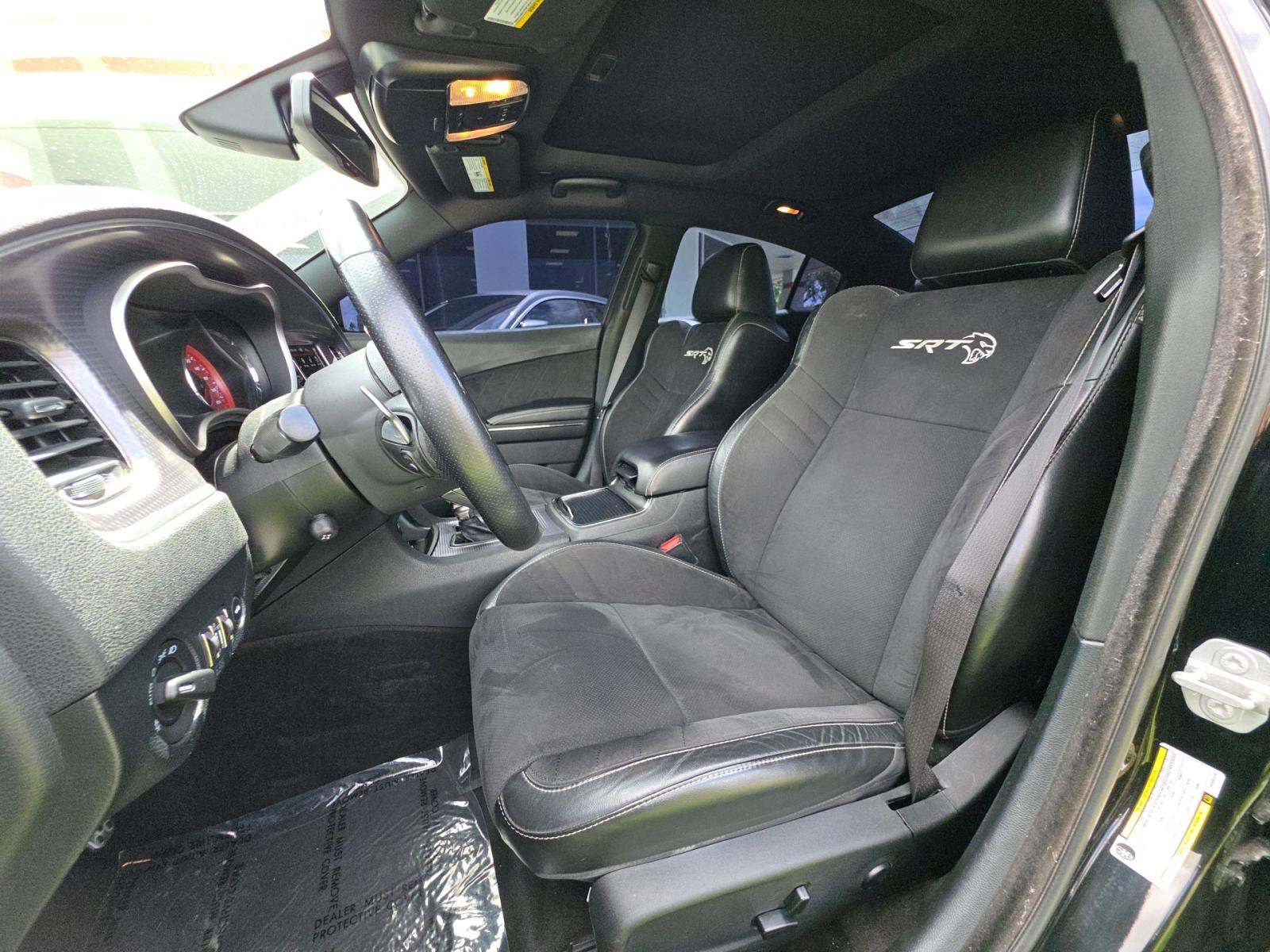 DODGE CHALLENGER - 6