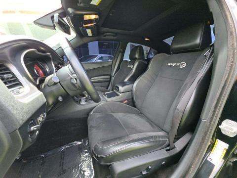 DODGE SRT HELLCAT - 6