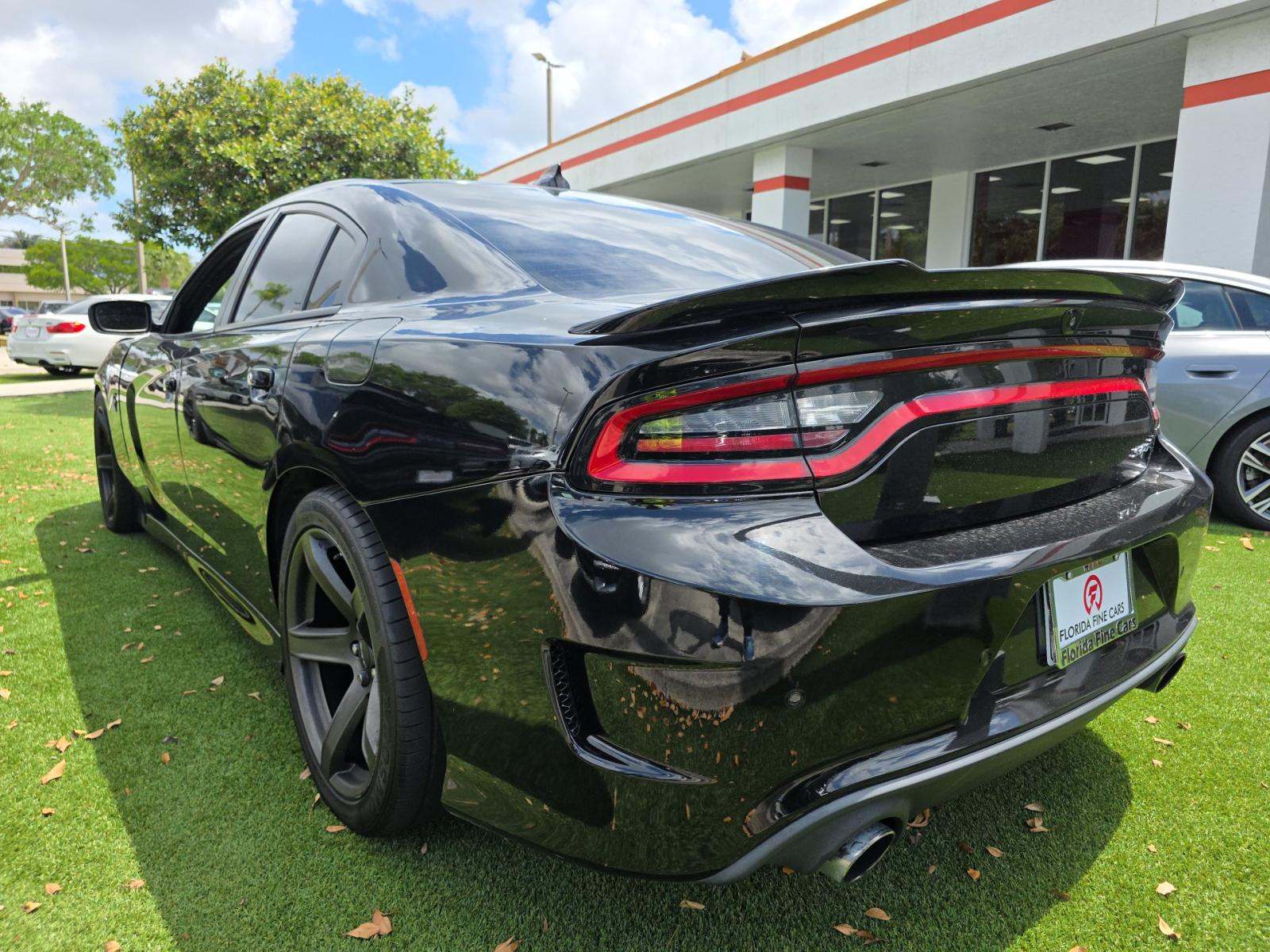 DODGE CHALLENGER - 2
