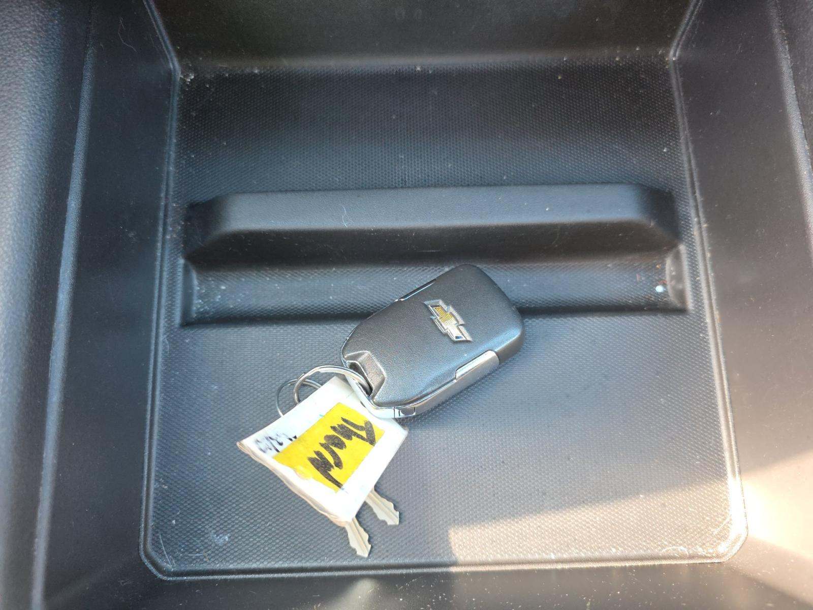 CHEVROLET SILVERADO - 4