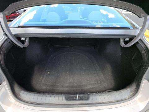 HYUNDAI SEL CONVENIENCE - 10