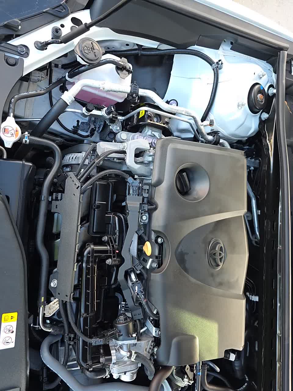 2024 Toyota Camry SE FWD