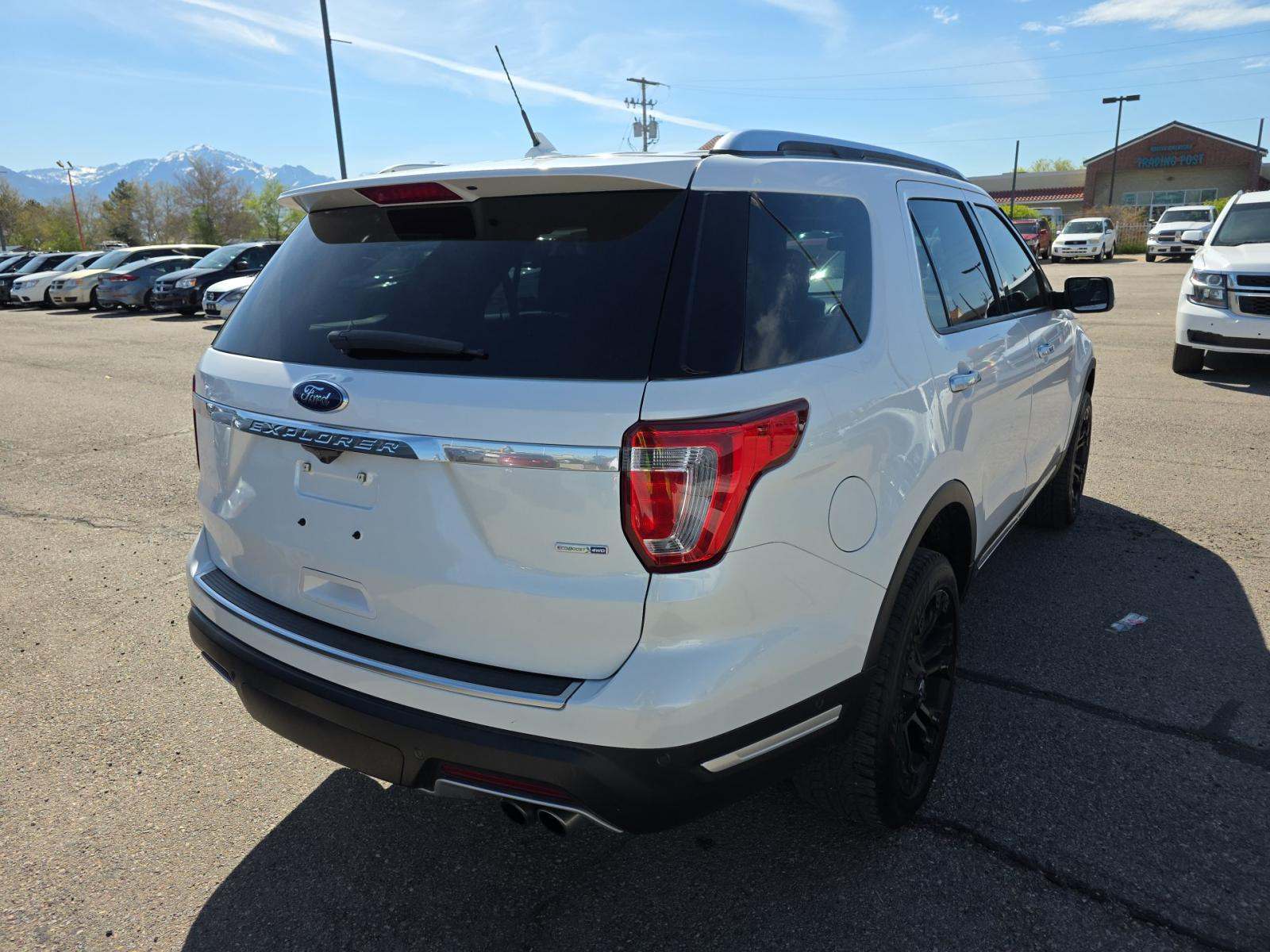 FORD EXPLORER - 3