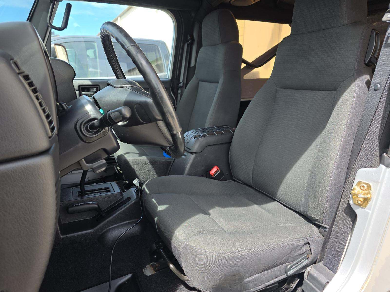 JEEP UNLIMITED LWB - 6