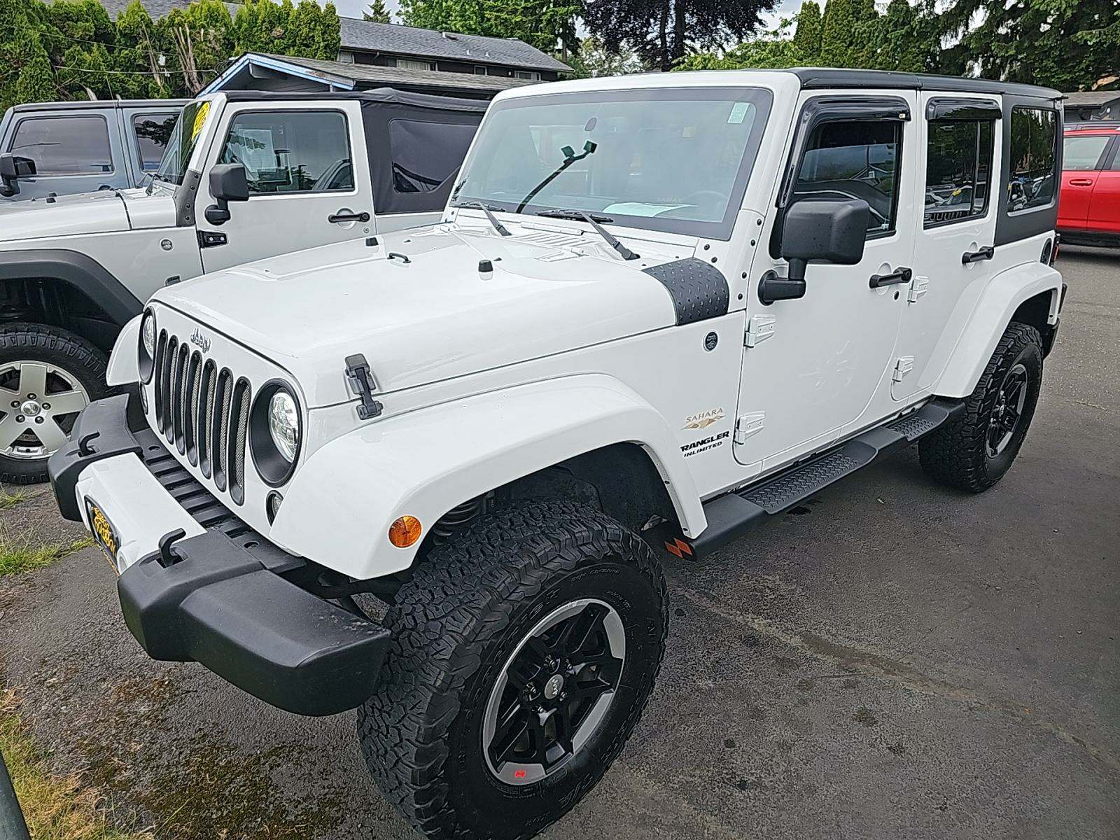 2014 Jeep Wrangler Unlimited Sahara AWD