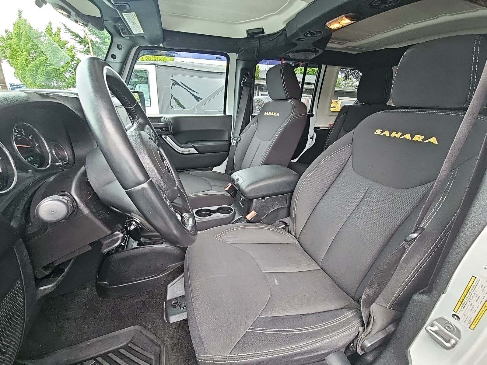 2014 Jeep Wrangler Unlimited Sahara AWD