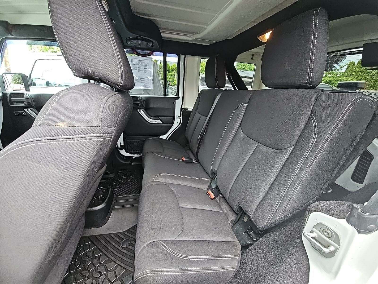 2014 Jeep Wrangler Unlimited Sahara AWD