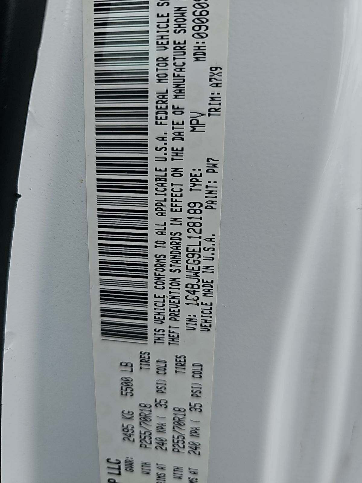 2014 Jeep Wrangler Unlimited Sahara AWD