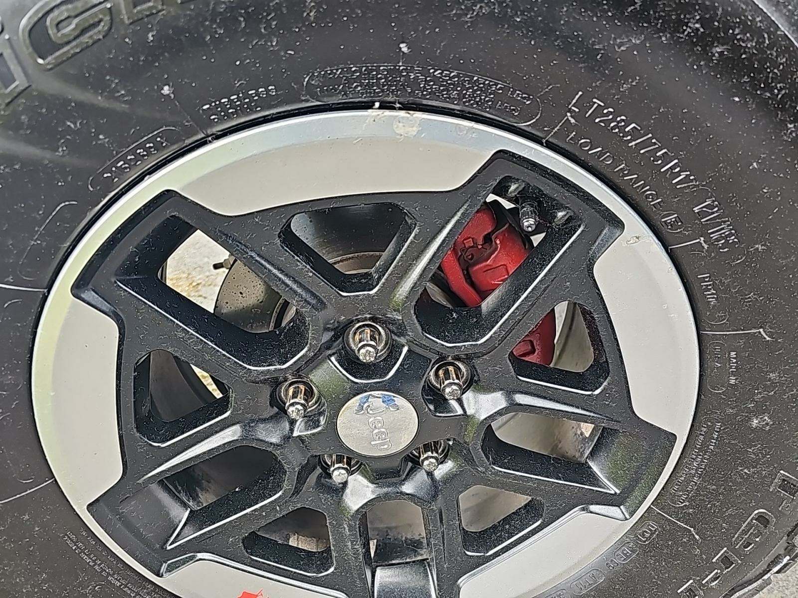 2014 Jeep Wrangler Unlimited Sahara AWD