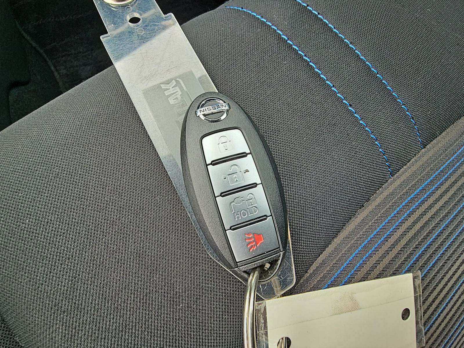 2022 Nissan LEAF SV FWD