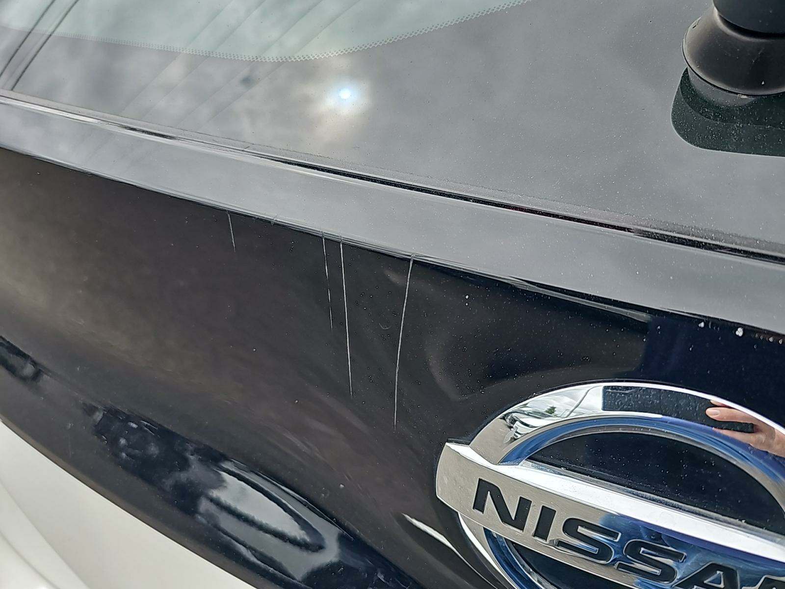 2022 Nissan LEAF SV FWD