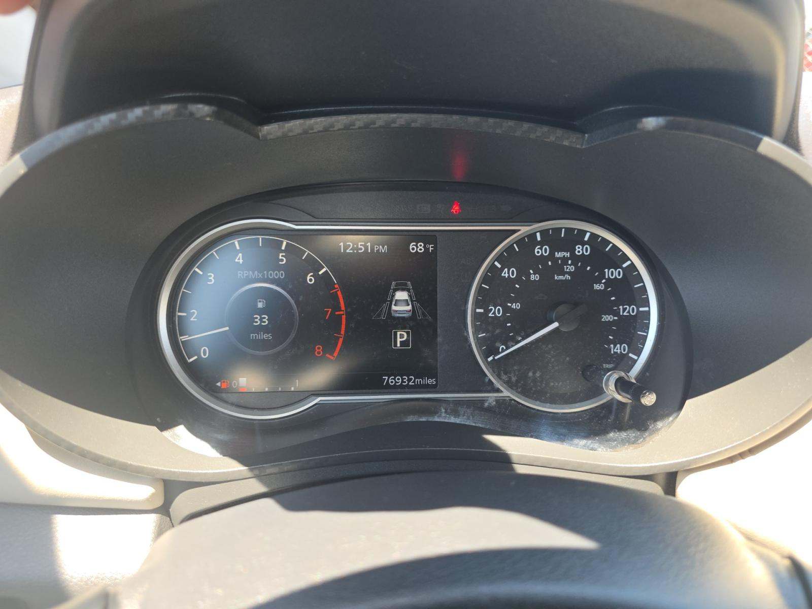 NISSAN VERSA - 5