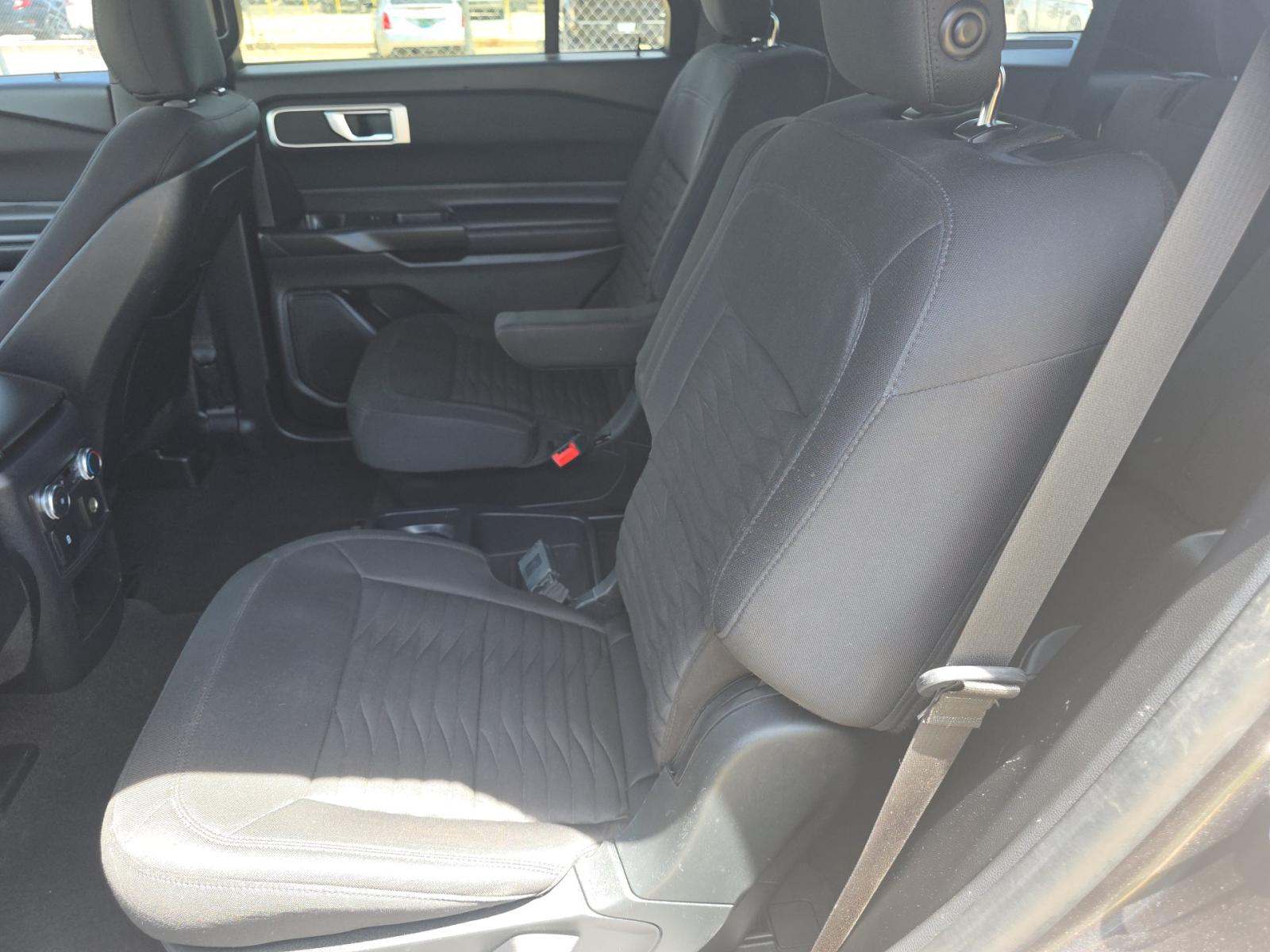 FORD EXPLORER - 9