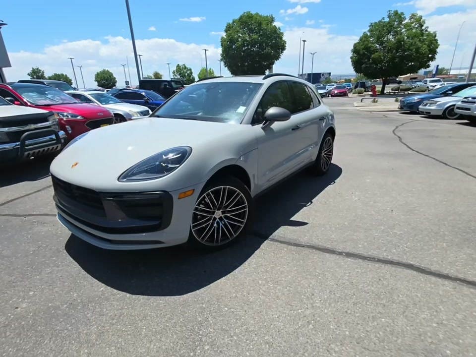 2023 Porsche Macan T