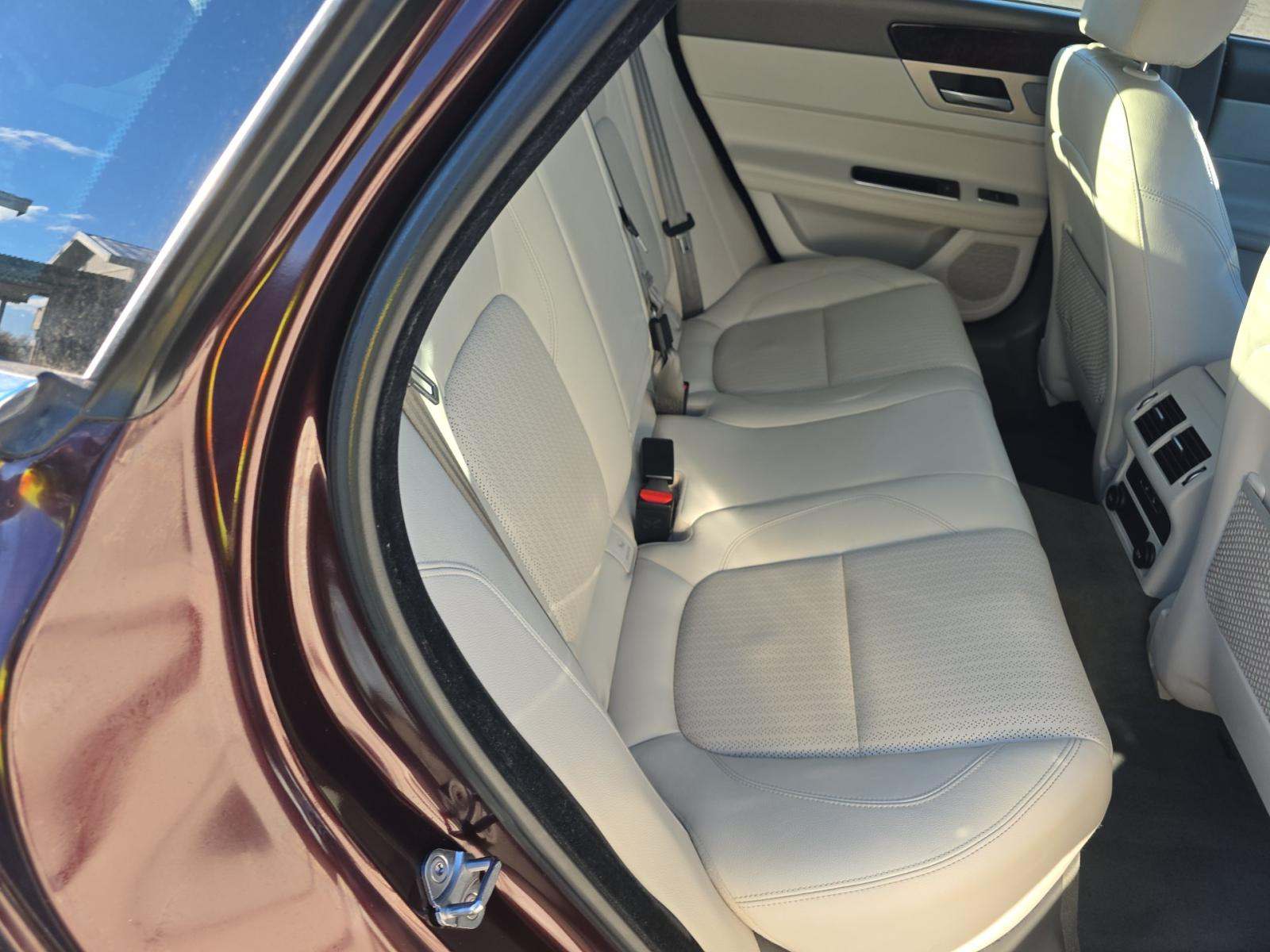 2017 Jaguar XF 35t Prestige RWD