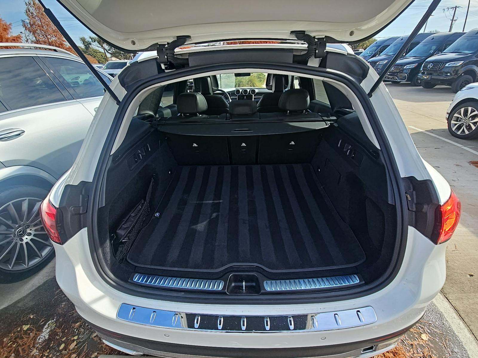 2024 Mercedes-Benz GLC GLC 300 RWD