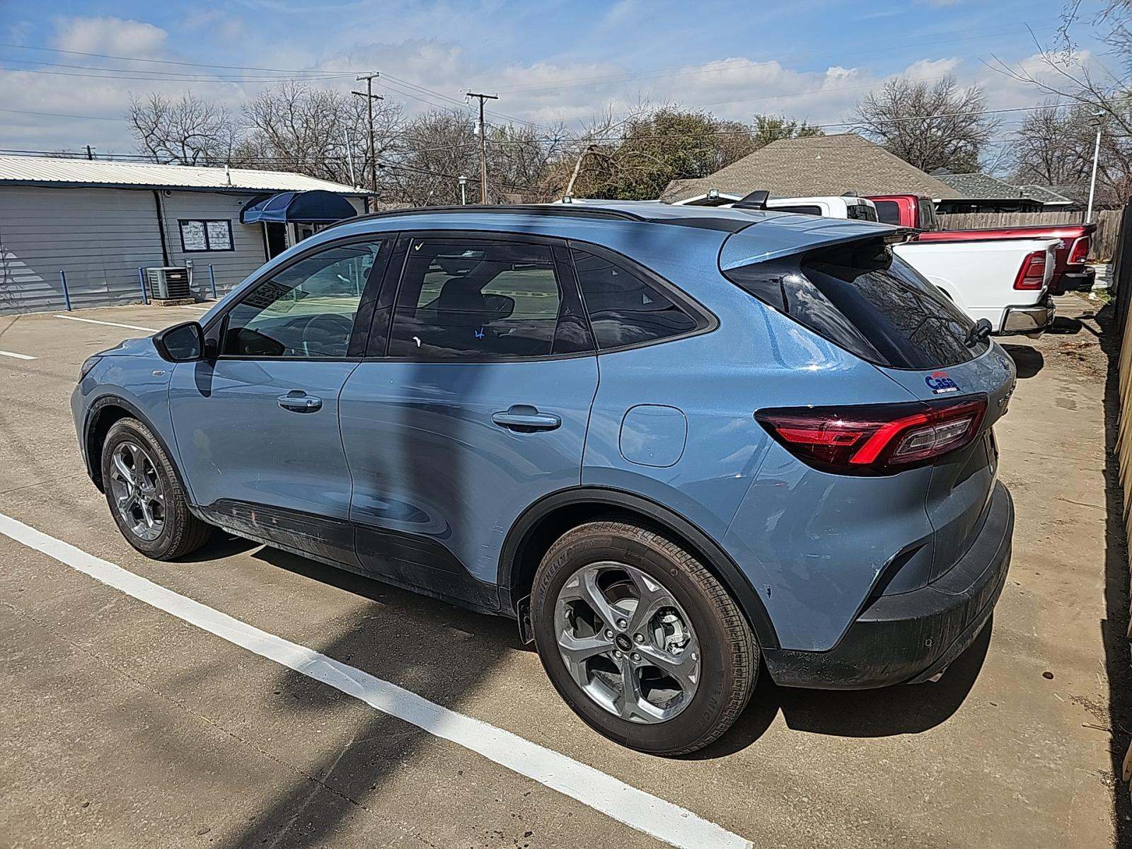 2025 Ford Escape ST-Line FWD