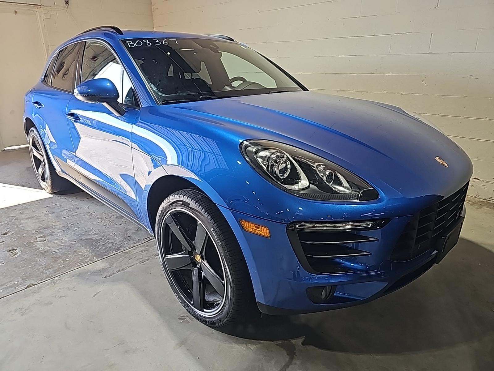 2017 Porsche Macan Base AWD